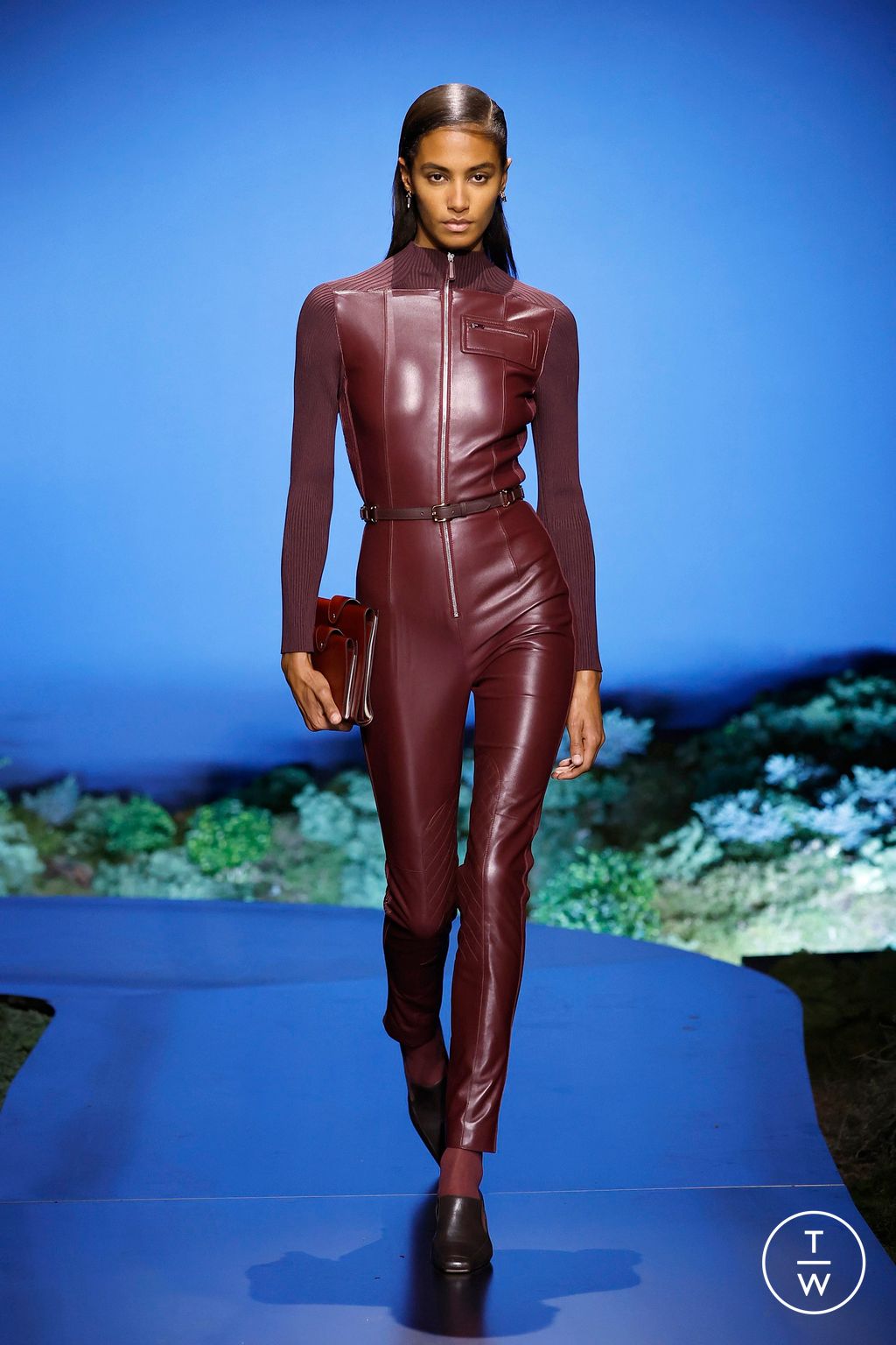 Fashion Week Paris Fall/Winter 2026 look 34 from the Hermès collection womenswear