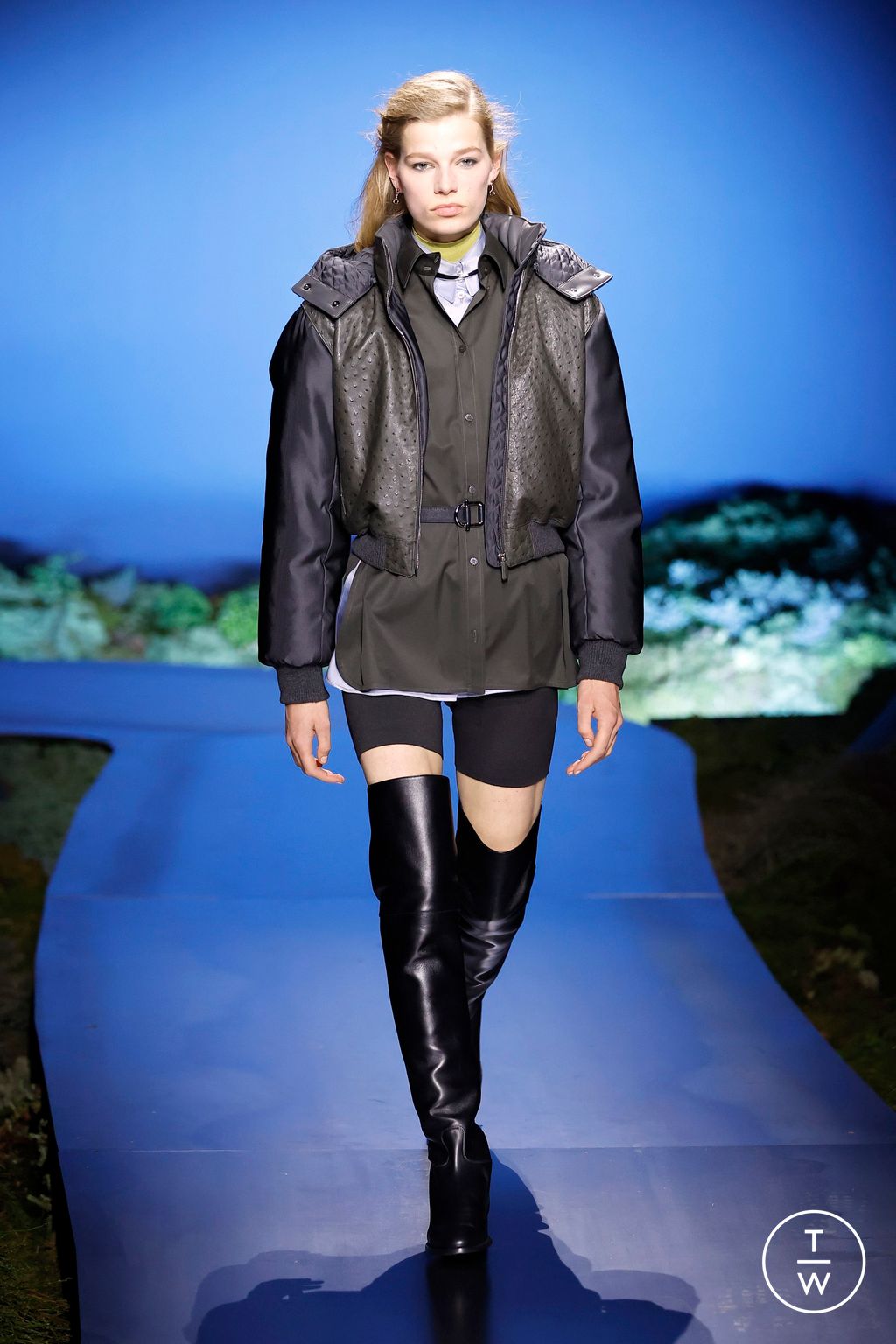 Fashion Week Paris Fall/Winter 2026 look 54 from the Hermès collection womenswear