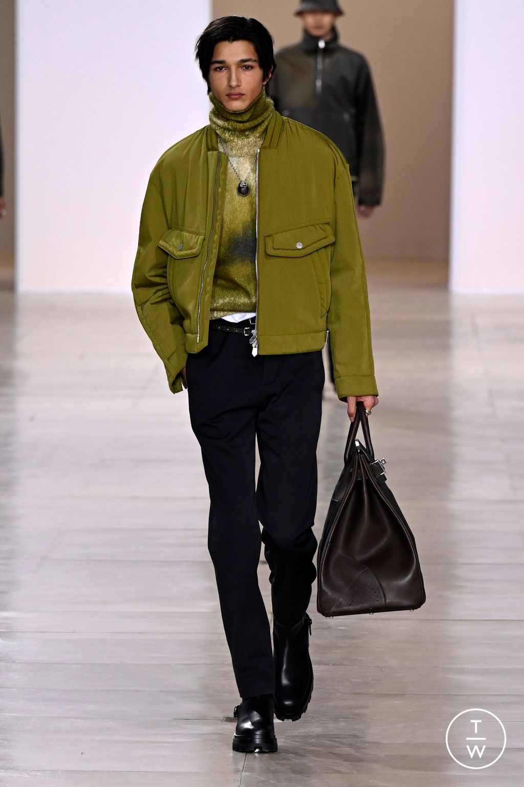 Fashion Week Paris Fall/Winter 2024 look 10 from the Hermès collection menswear