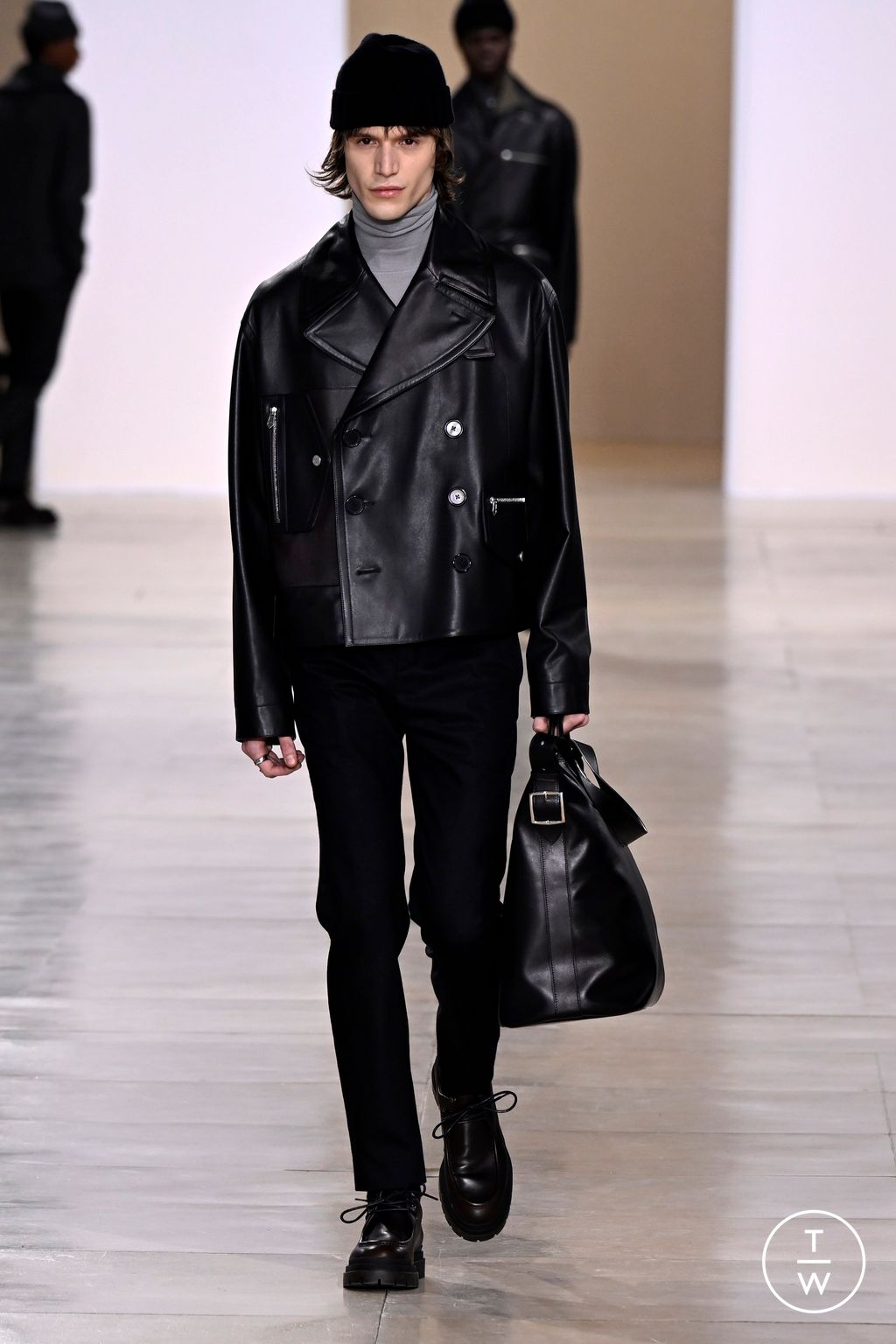 Fashion Week Paris Fall/Winter 2024 look 34 from the Hermès collection menswear