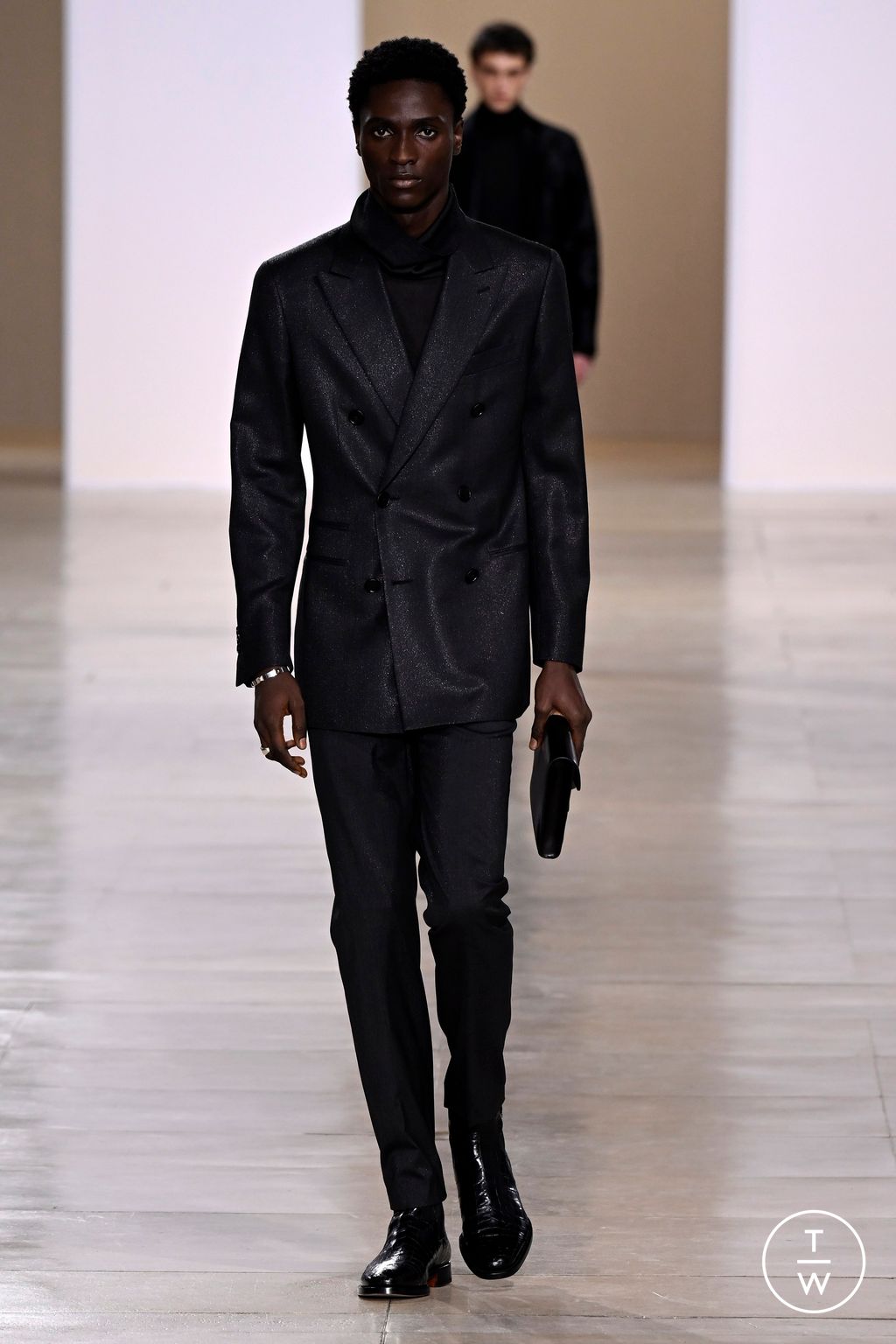 Fashion Week Paris Fall/Winter 2024 look 42 from the Hermès collection 男装