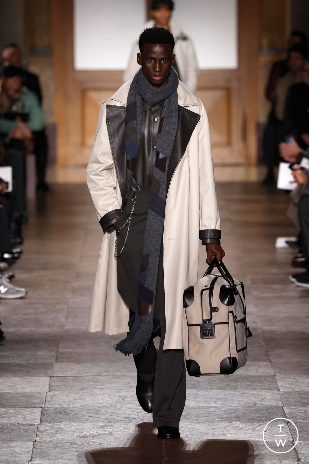 Fashion Week Paris Fall/Winter 2026 look 3 from the Hermès collection menswear