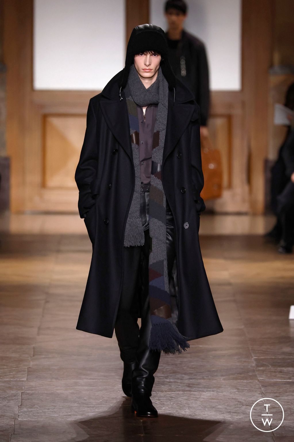 Fashion Week Paris Fall/Winter 2026 look 29 from the Hermès collection menswear