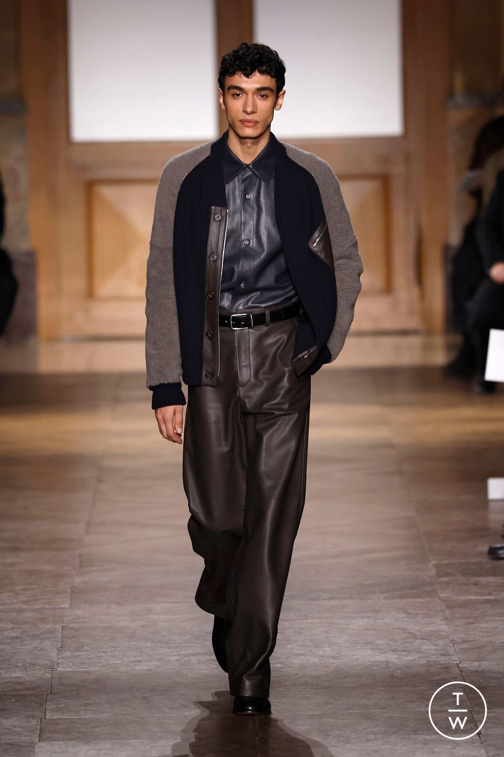 Fashion Week Paris Fall/Winter 2026 look 47 from the Hermès collection menswear