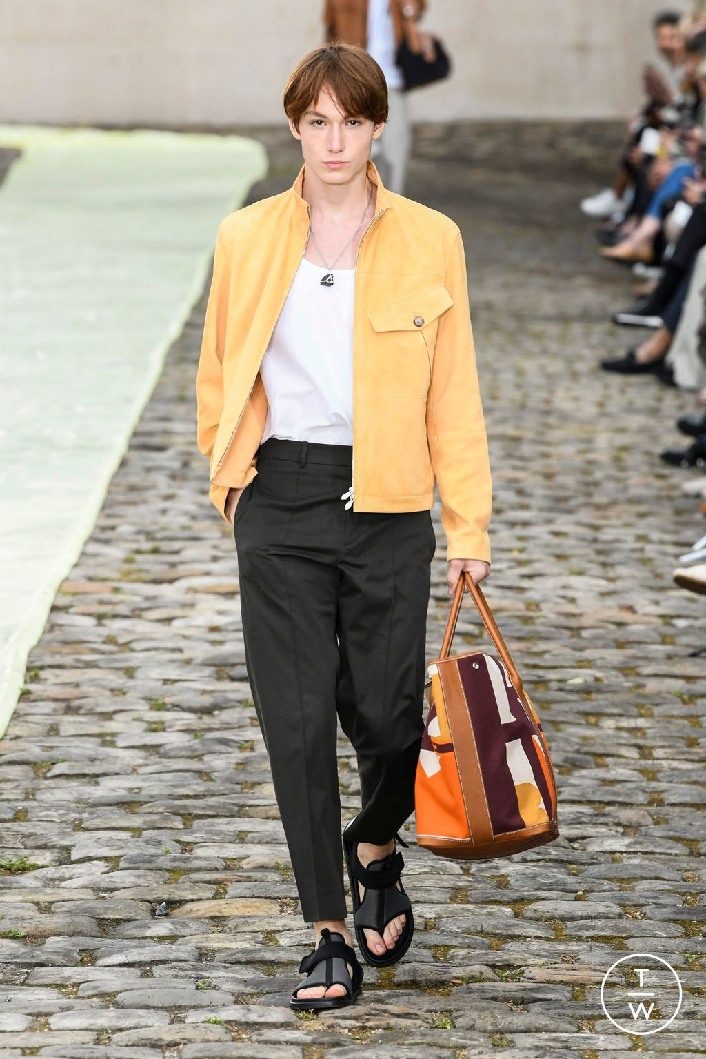 Fashion Week Paris Spring/Summer 2023 look 12 from the Hermès collection menswear