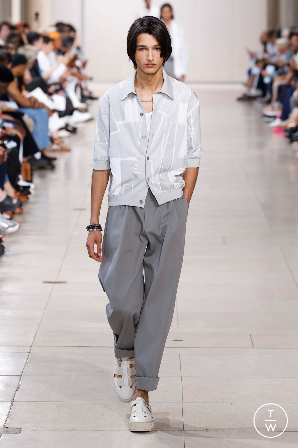 Fashion Week Paris Spring/Summer 2024 look 11 from the Hermès collection menswear
