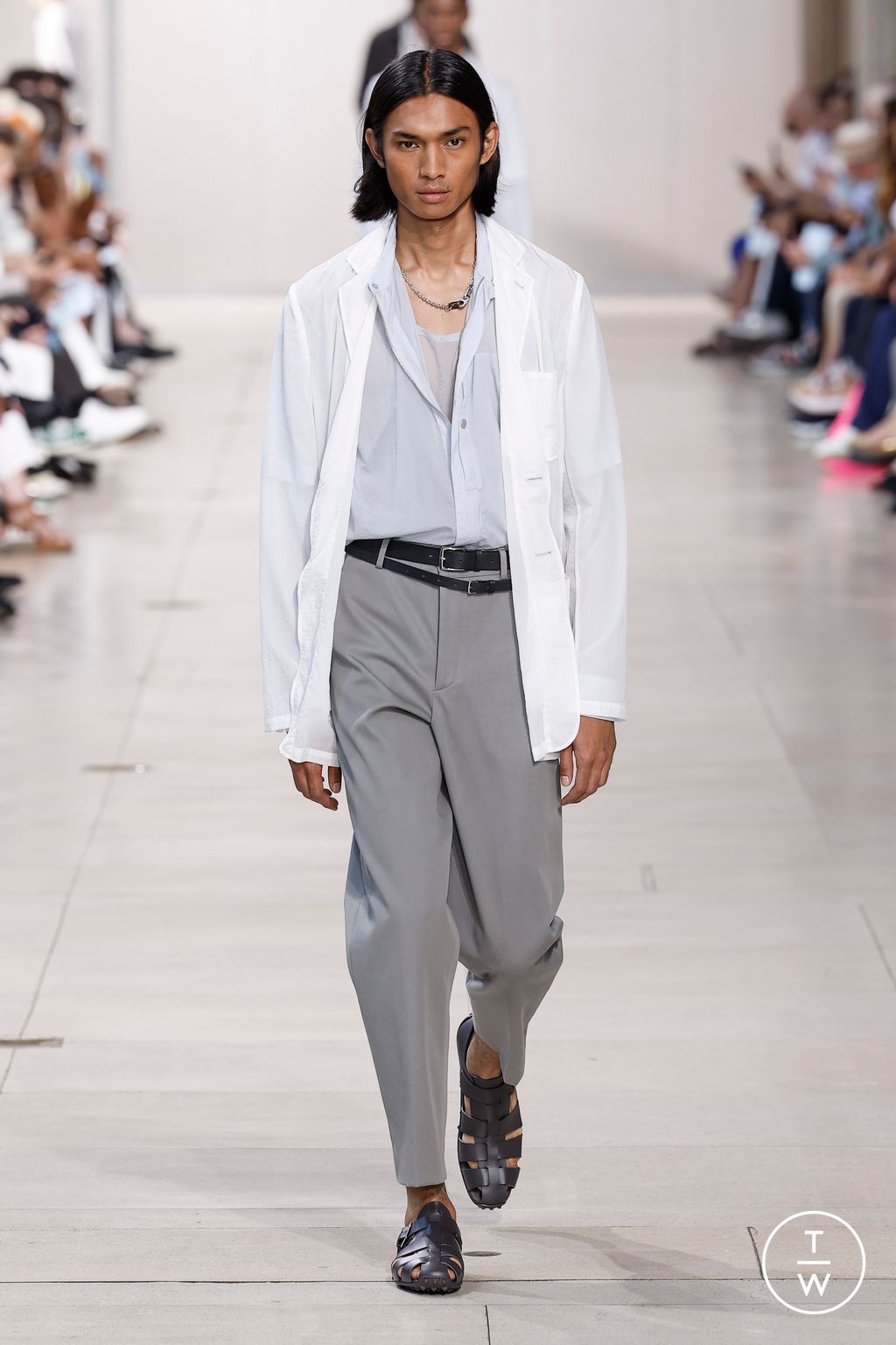 Fashion Week Paris Spring/Summer 2024 look 12 from the Hermès collection menswear
