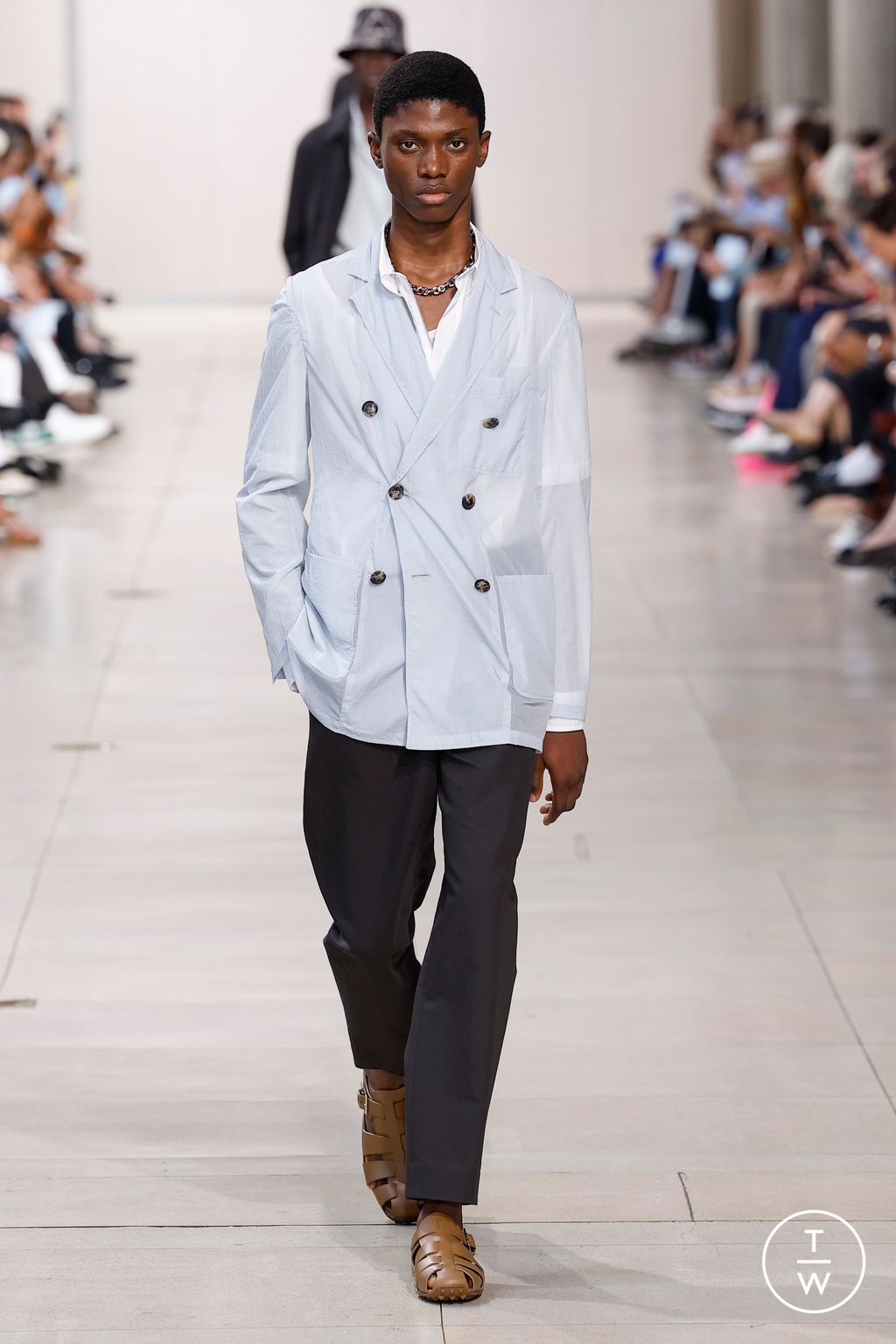 Fashion Week Paris Spring/Summer 2024 look 13 de la collection Hermès menswear