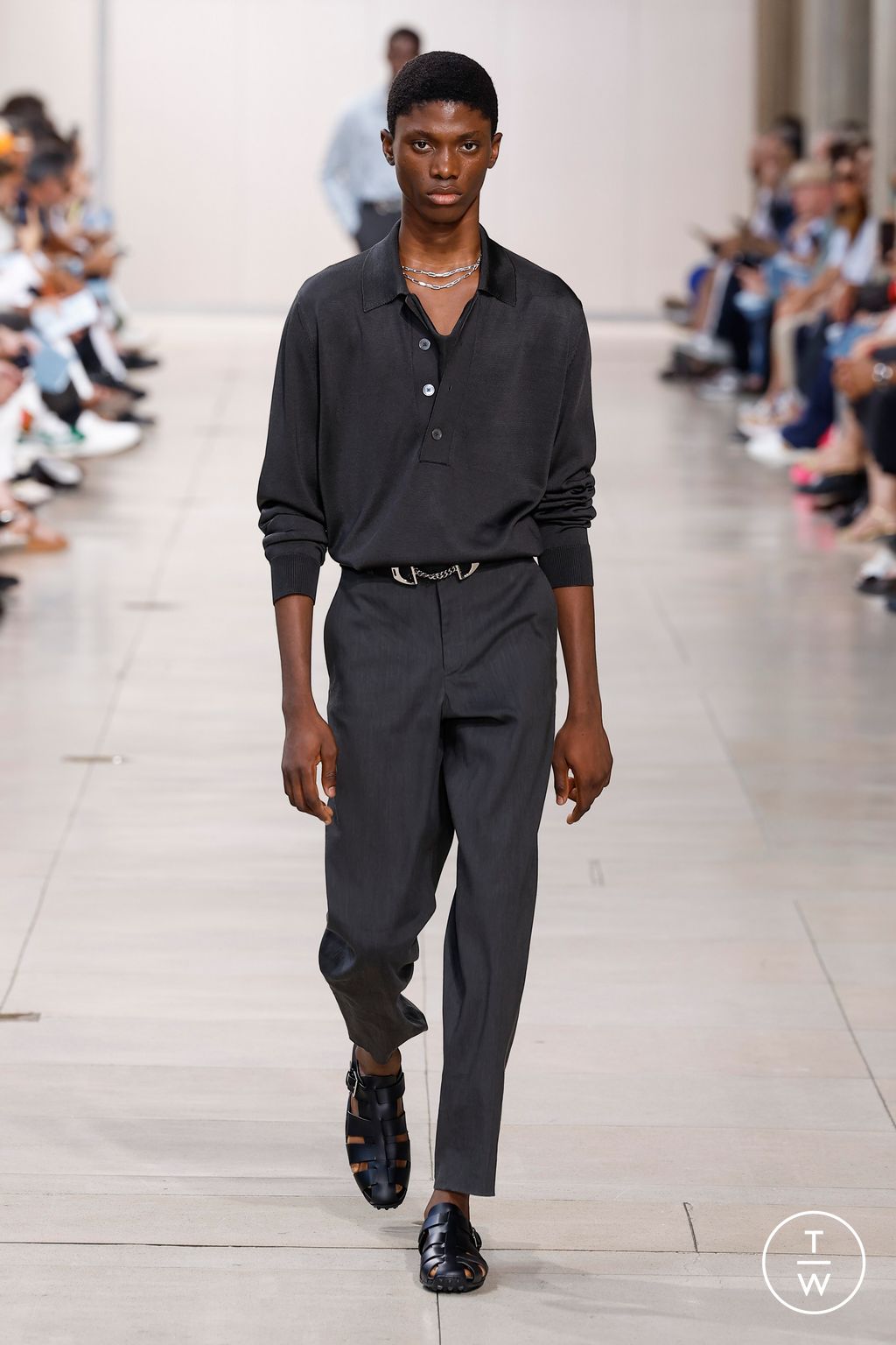 Fashion Week Paris Spring/Summer 2024 look 45 from the Hermès collection menswear
