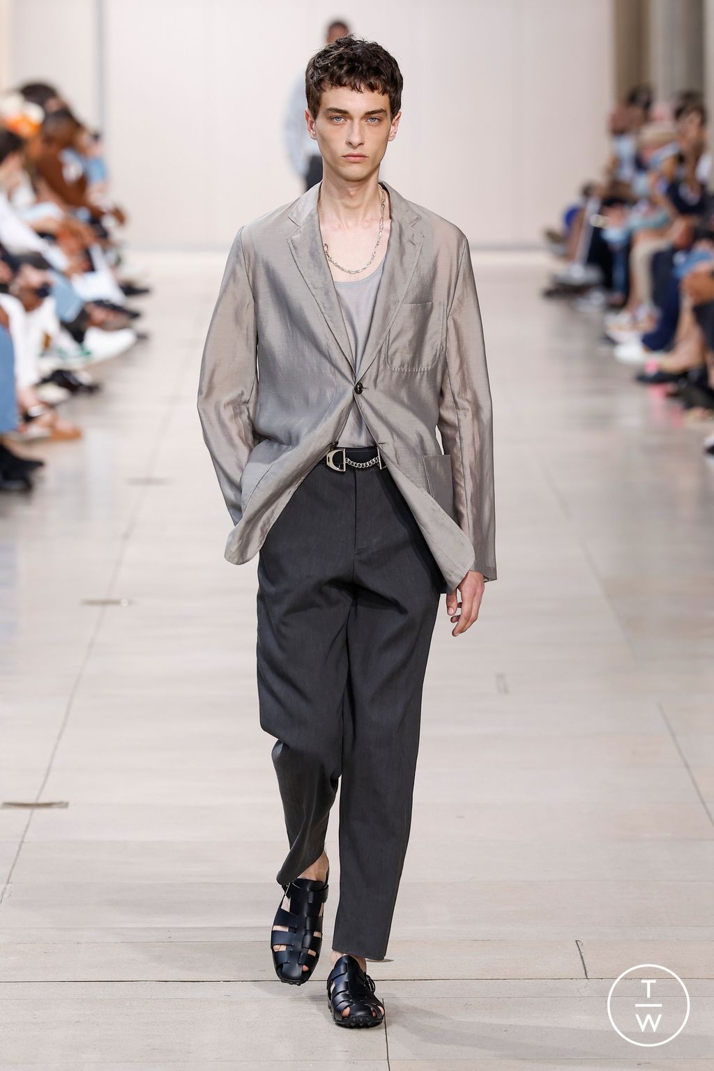 Fashion Week Paris Spring/Summer 2024 look 48 from the Hermès collection menswear