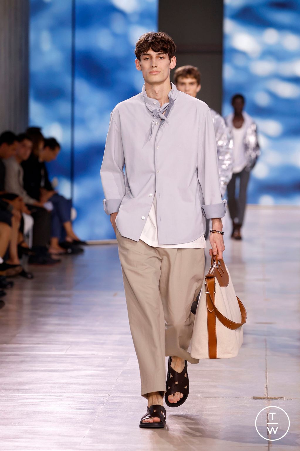 Fashion Week Paris Spring-Summer 2025 look 31 from the Hermès collection menswear