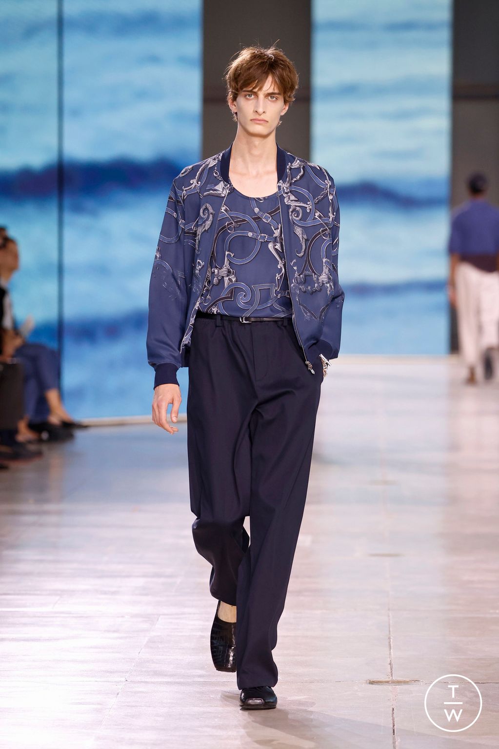 Fashion Week Paris Spring/Summer 2025 look 43 from the Hermès collection menswear