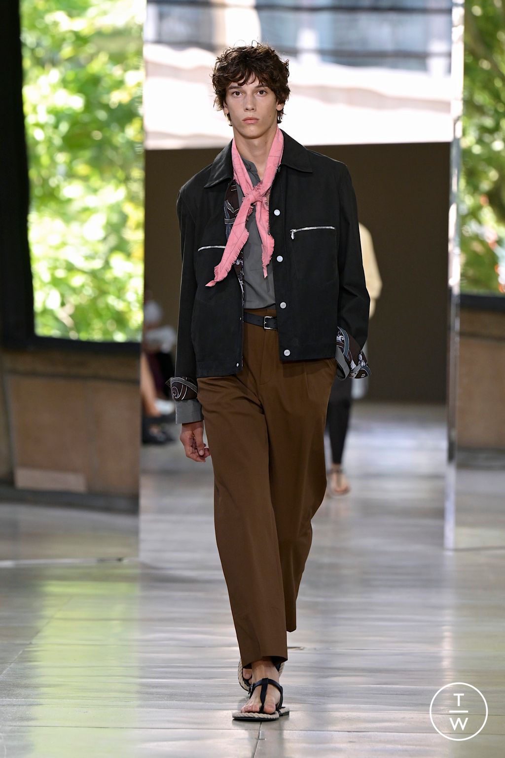 Fashion Week Paris Spring/Summer 2026 look 10 from the Hermès collection menswear