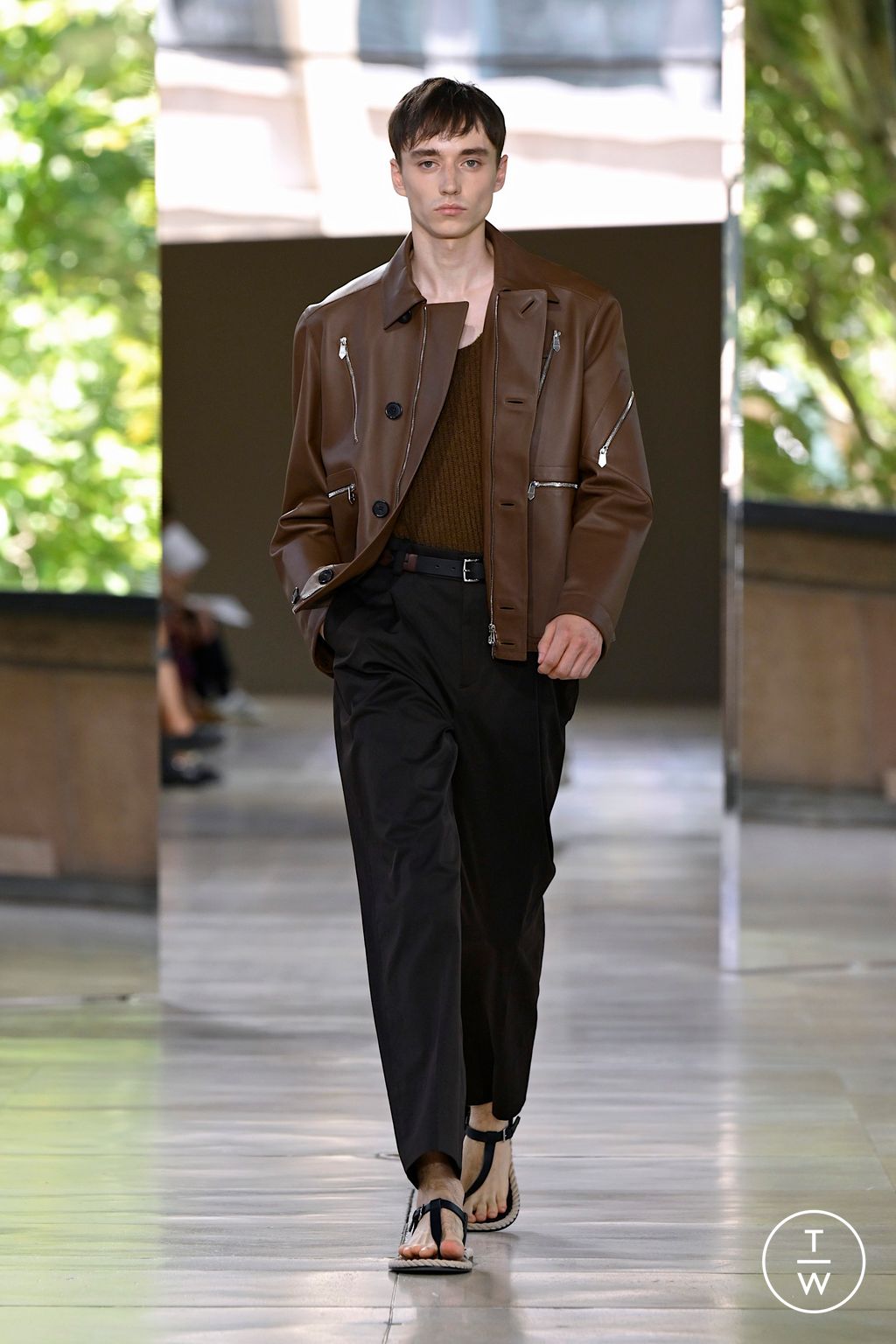 Fashion Week Paris Spring/Summer 2026 look 30 from the Hermès collection menswear