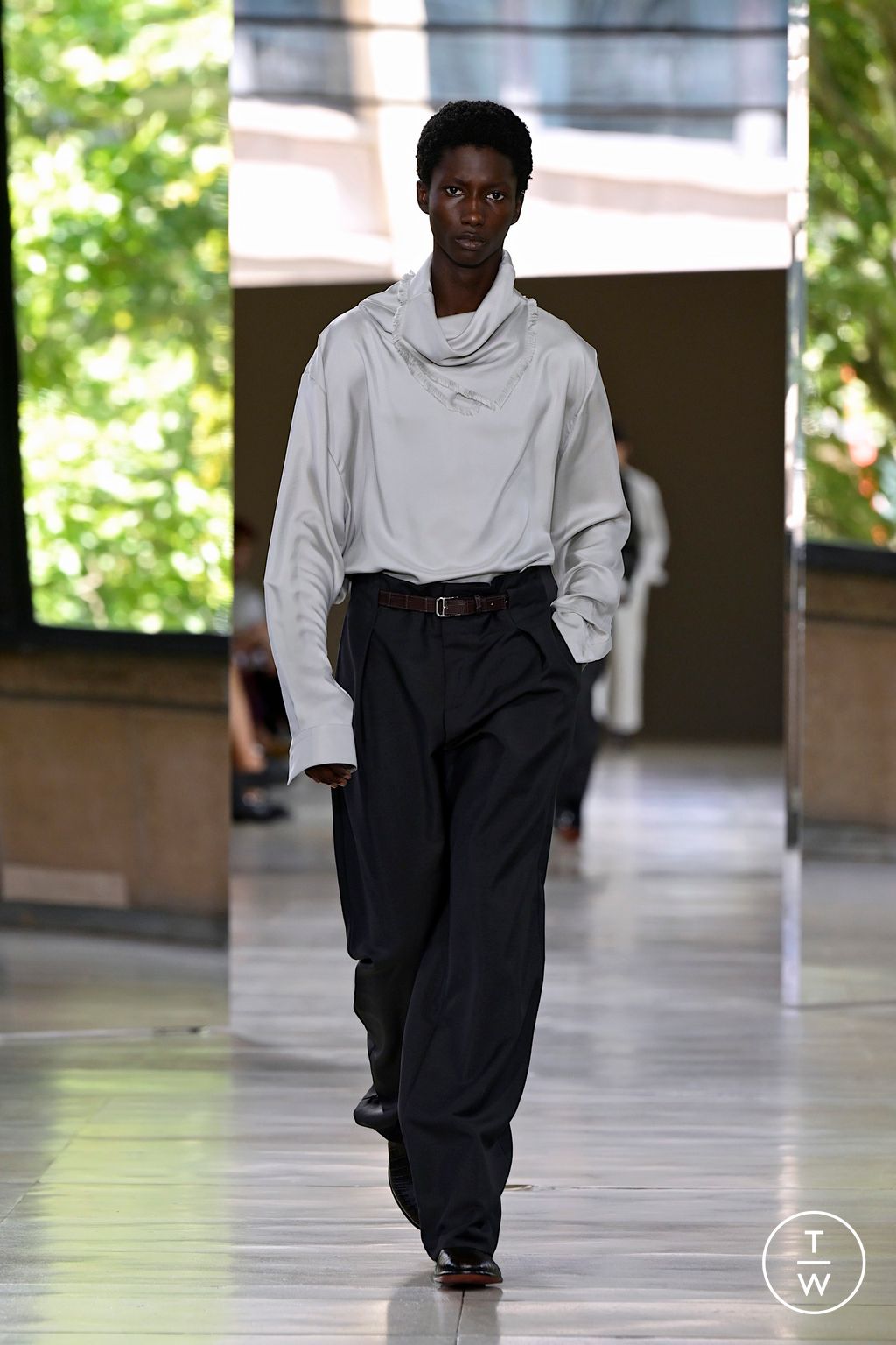 Fashion Week Paris Spring/Summer 2026 look 45 from the Hermès collection menswear