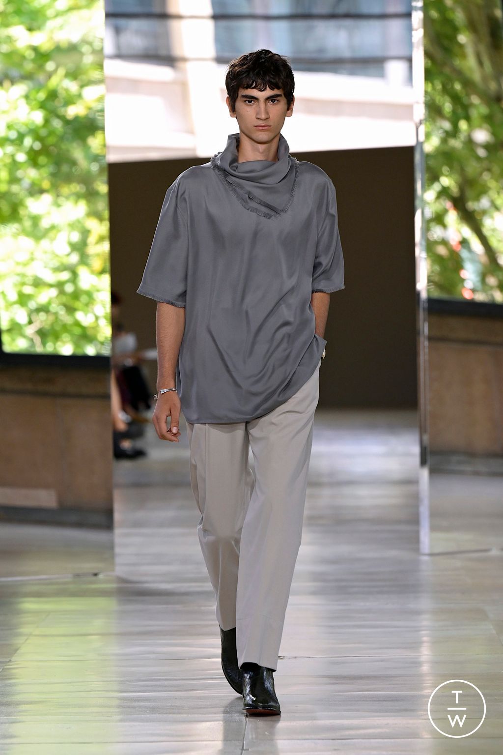 Fashion Week Paris Spring/Summer 2026 look 49 from the Hermès collection menswear