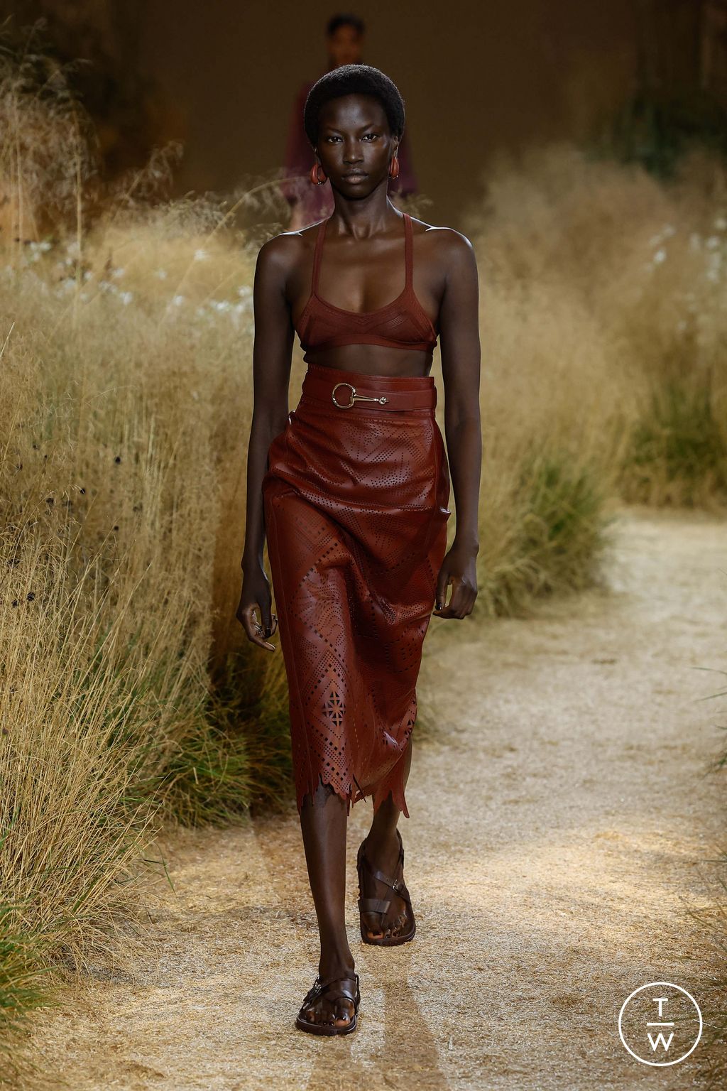 Fashion Week Paris Spring/Summer 2024 look 1 from the Hermès collection 女装