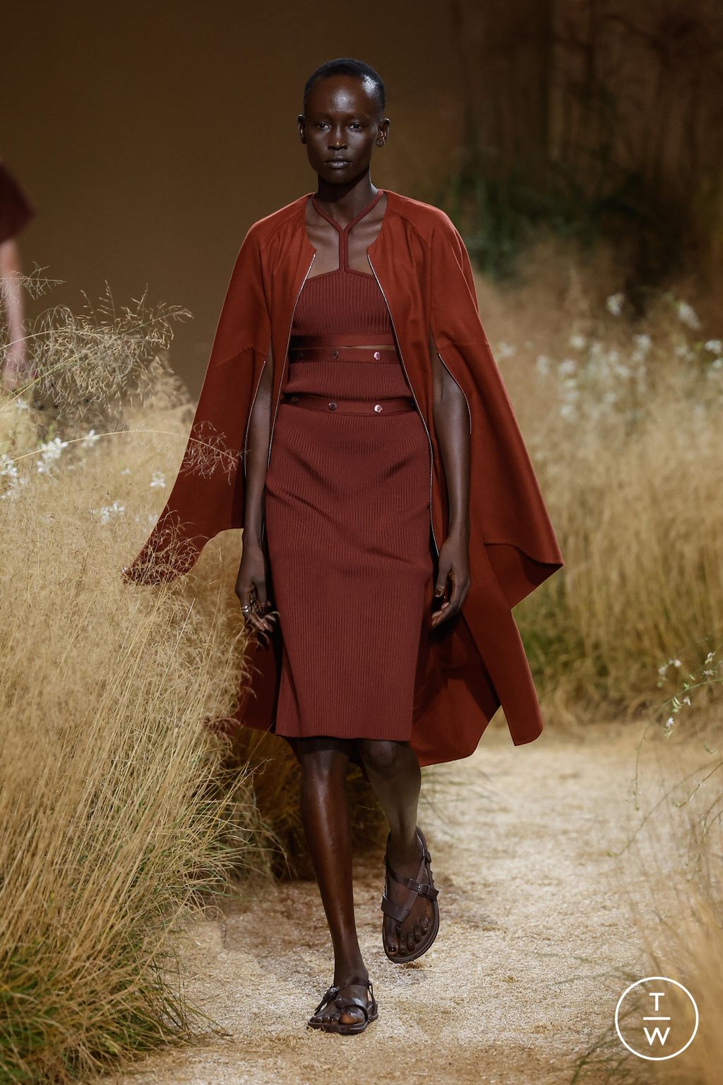 Fashion Week Paris Spring/Summer 2024 look 16 from the Hermès collection womenswear