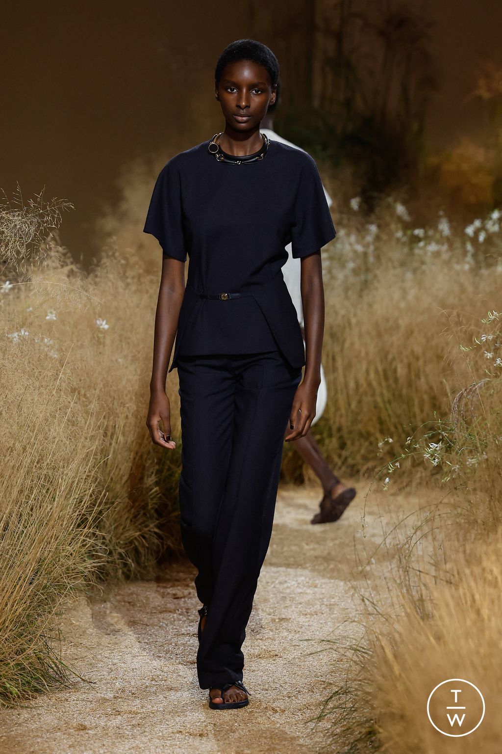 Fashion Week Paris Spring/Summer 2024 look 39 from the Hermès collection 女装