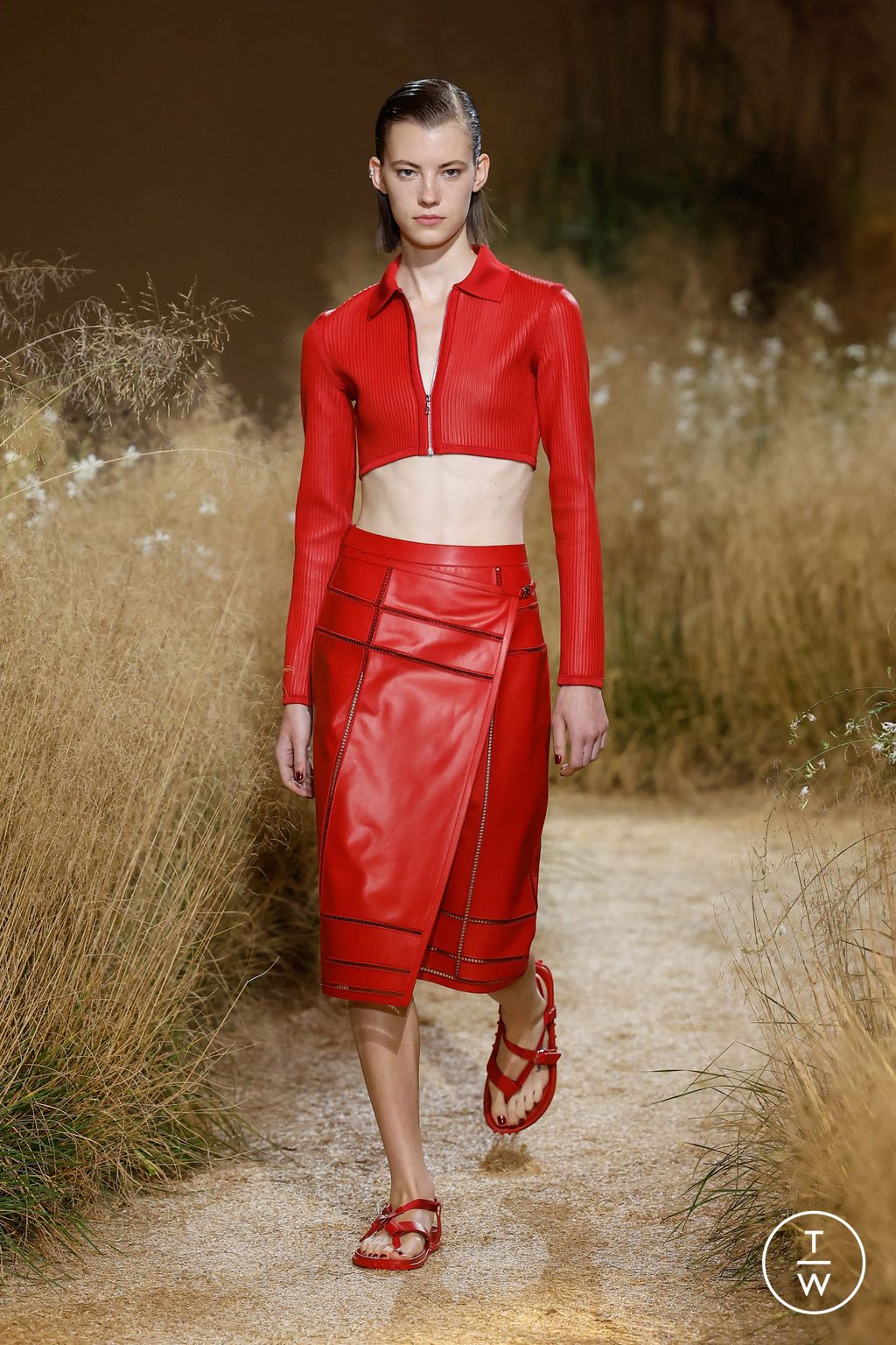 Fashion Week Paris Spring/Summer 2024 look 51 from the Hermès collection 女装
