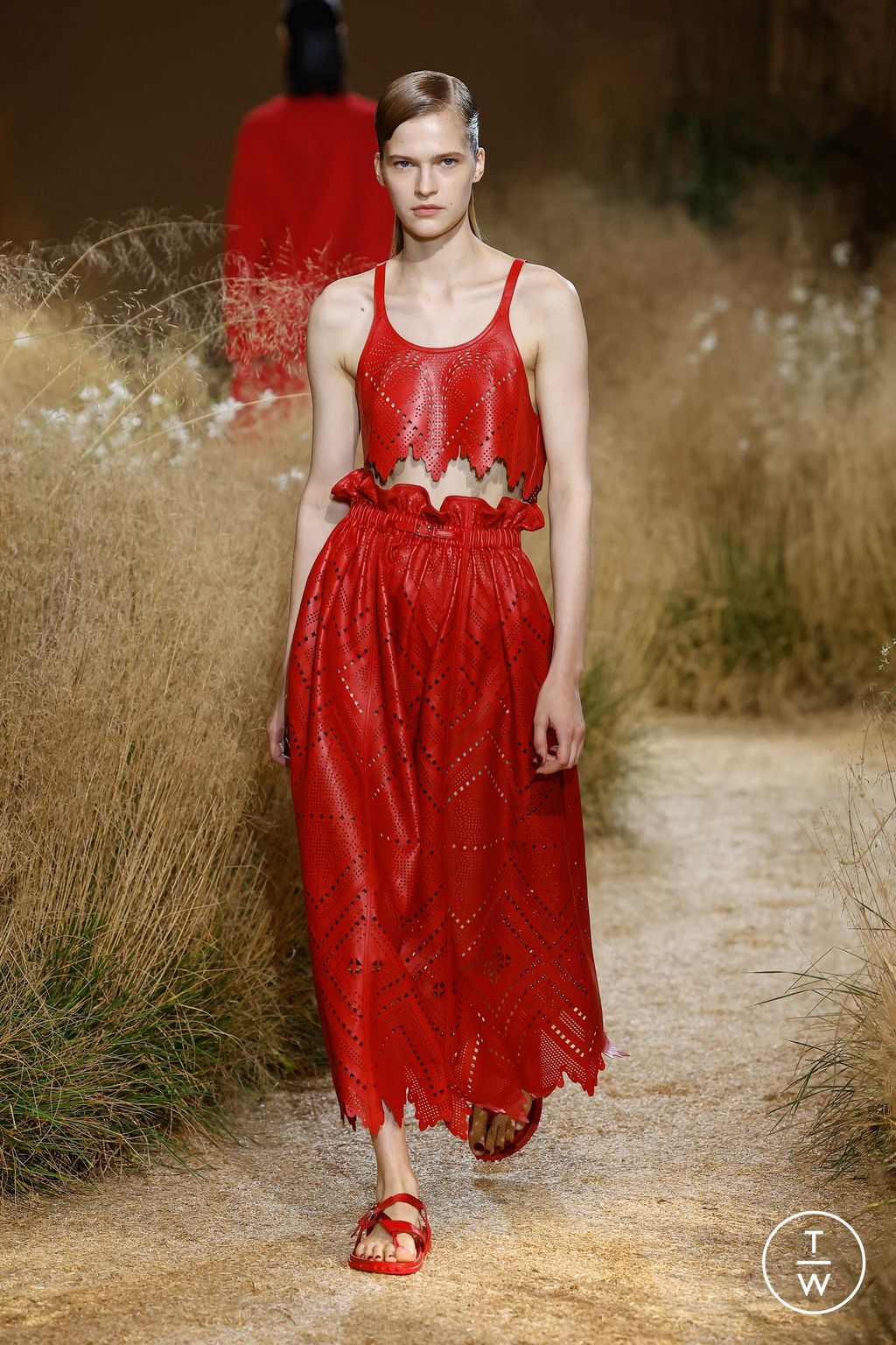 Fashion Week Paris Spring/Summer 2024 look 55 from the Hermès collection 女装