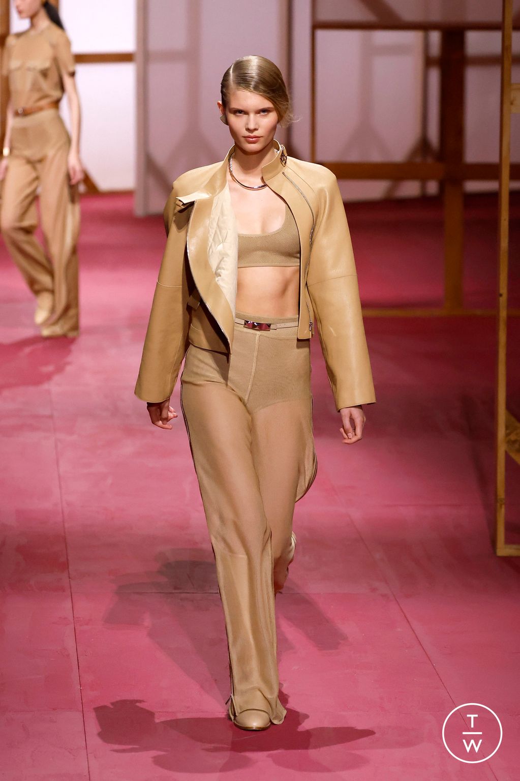 Fashion Week Paris Spring/Summer 2025 look 1 from the Hermès collection womenswear