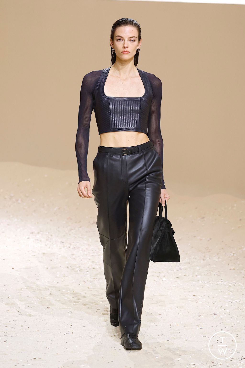 Fashion Week Paris Spring/Summer 2026 look 49 from the Hermès collection 女装