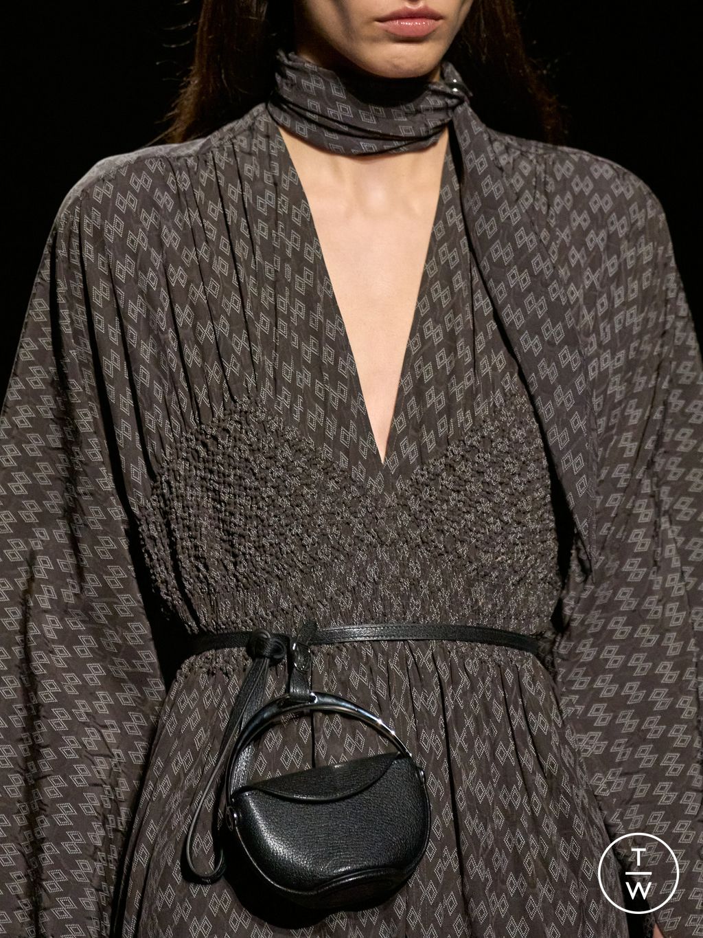 Fashion Week Paris Fall/Winter 2024 look 13 from the Hermès collection womenswear accessories