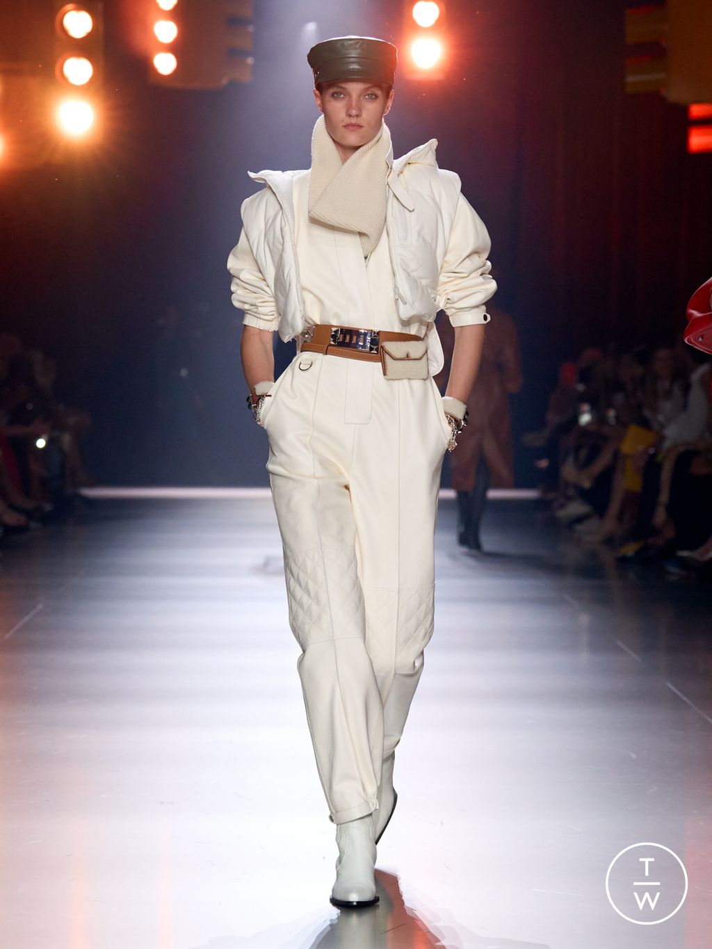 Fashion Week Paris Resort 2025 look 38 from the Hermès collection womenswear