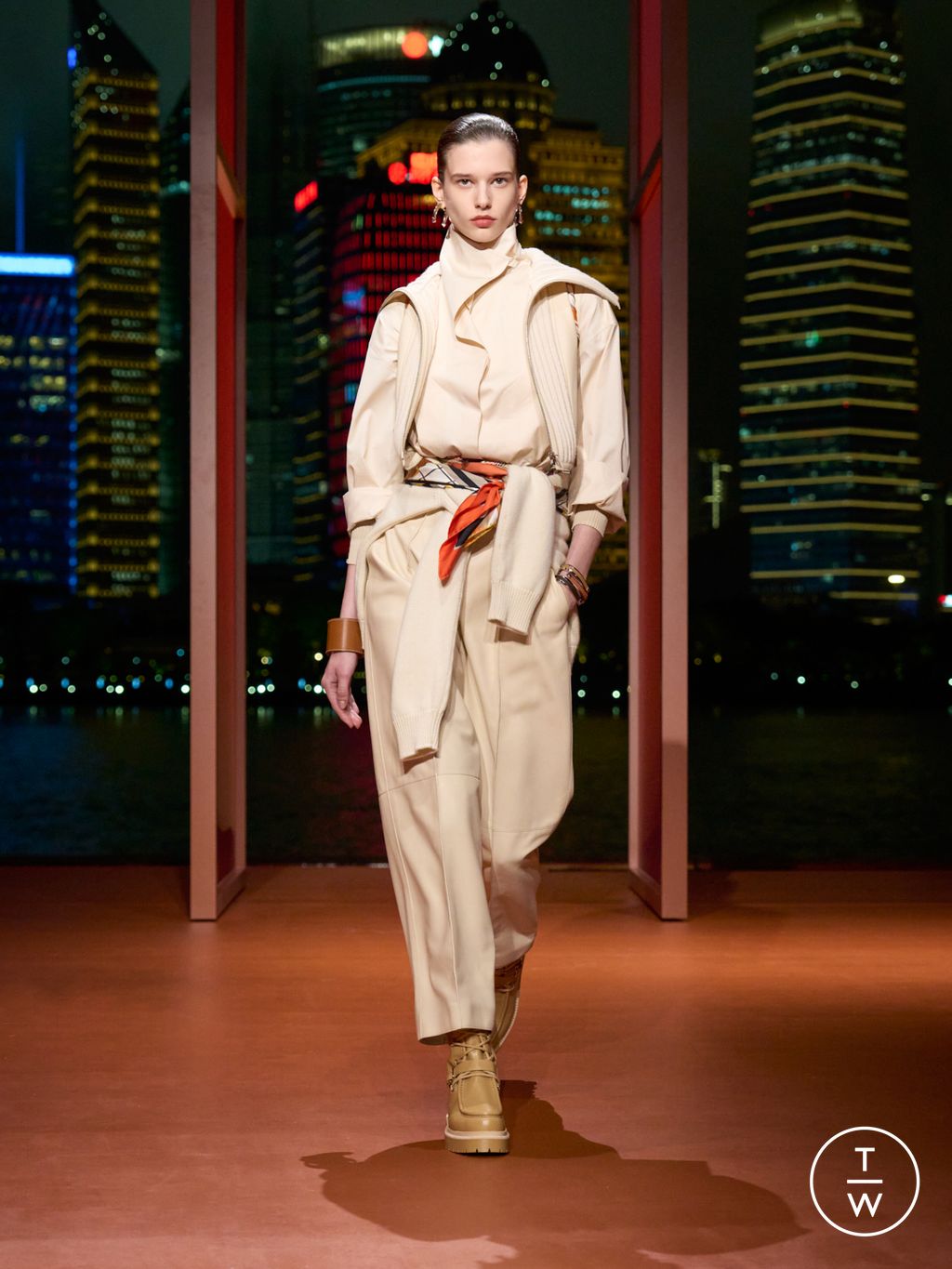 Fashion Week Paris Resort 2026 look 43 de la collection Hermès womenswear