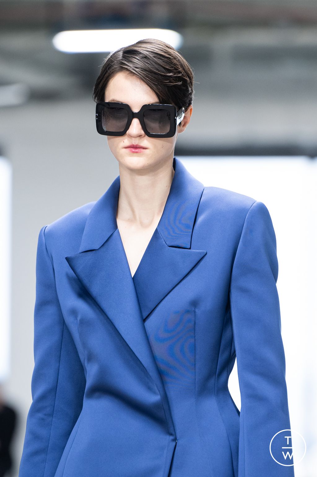 Fashion Week New York Fall/Winter 2025 look 39 de la collection Carolina Herrera womenswear accessories