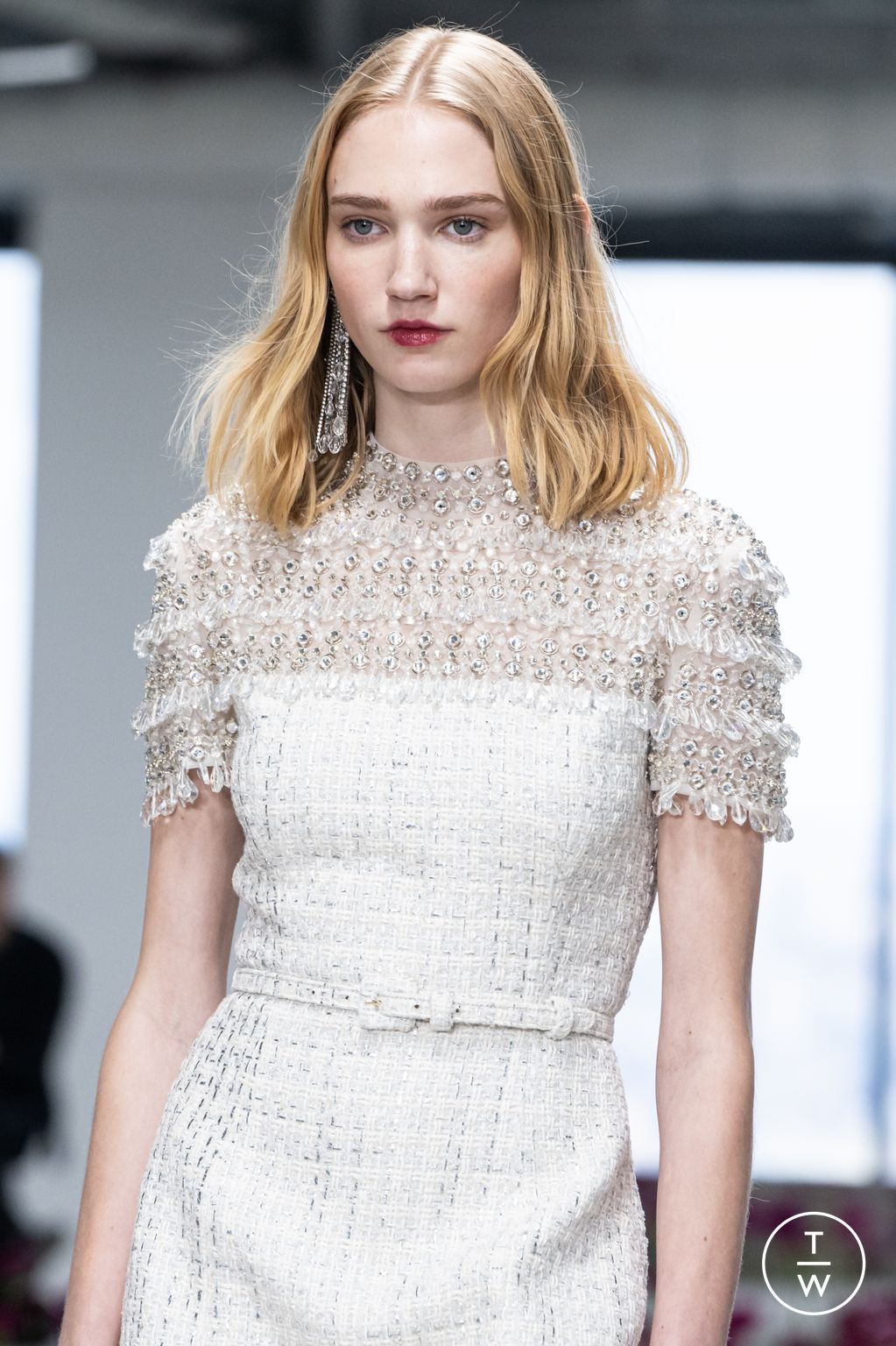 Fashion Week New York Fall/Winter 2025 look 48 de la collection Carolina Herrera womenswear accessories