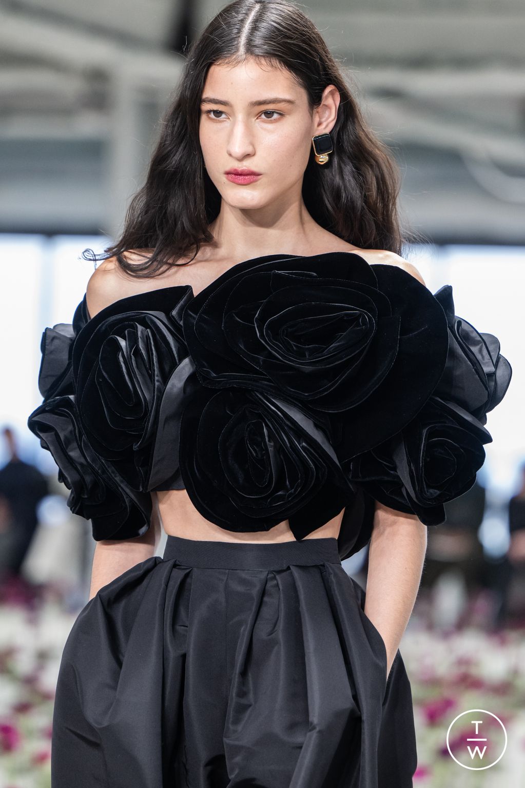 Fashion Week New York Fall/Winter 2025 look 62 from the Carolina Herrera collection womenswear accessories