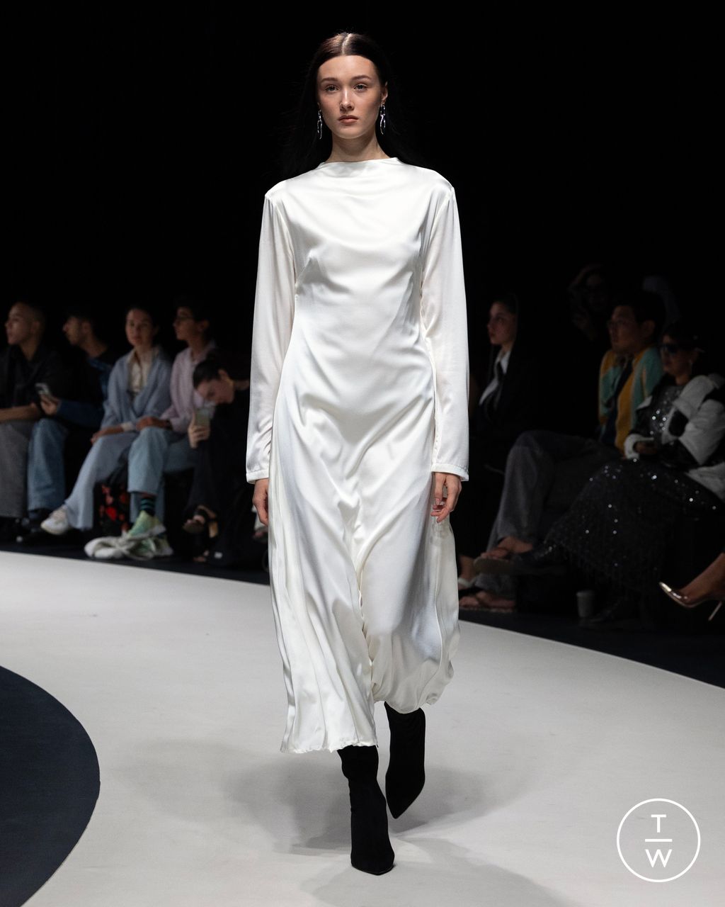 Fashion Week Paris Spring/Summer 2025 look 2 from the Hindamme - Saudi 100 collection menswear