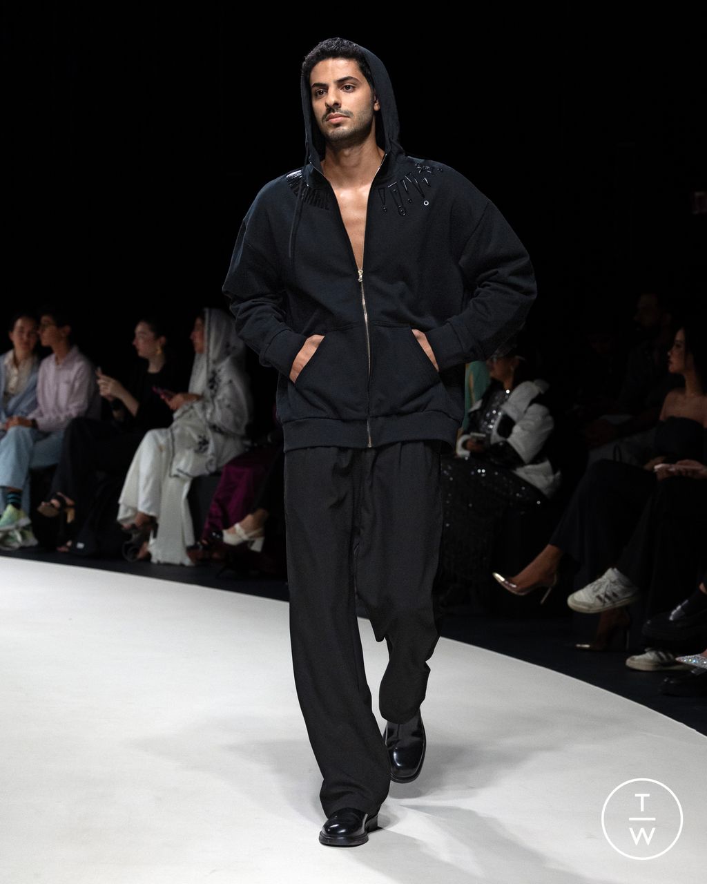 Fashion Week Paris Spring/Summer 2025 look 3 from the Hindamme - Saudi 100 collection menswear