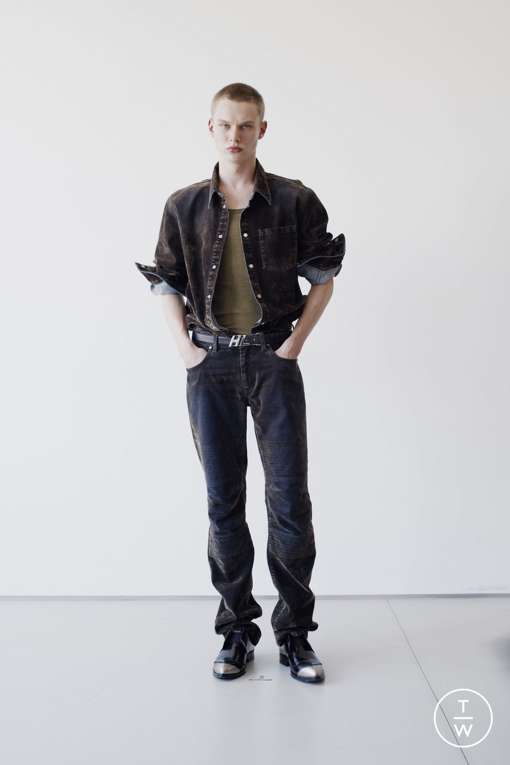 Fashion Week New York Resort 2025 look 5 de la collection Helmut Lang womenswear