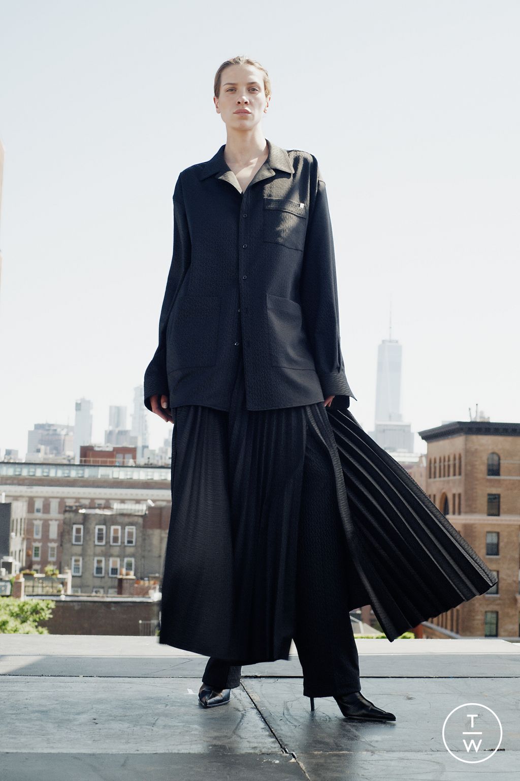 Fashion Week New York Resort 2025 look 14 from the Helmut Lang collection 女装
