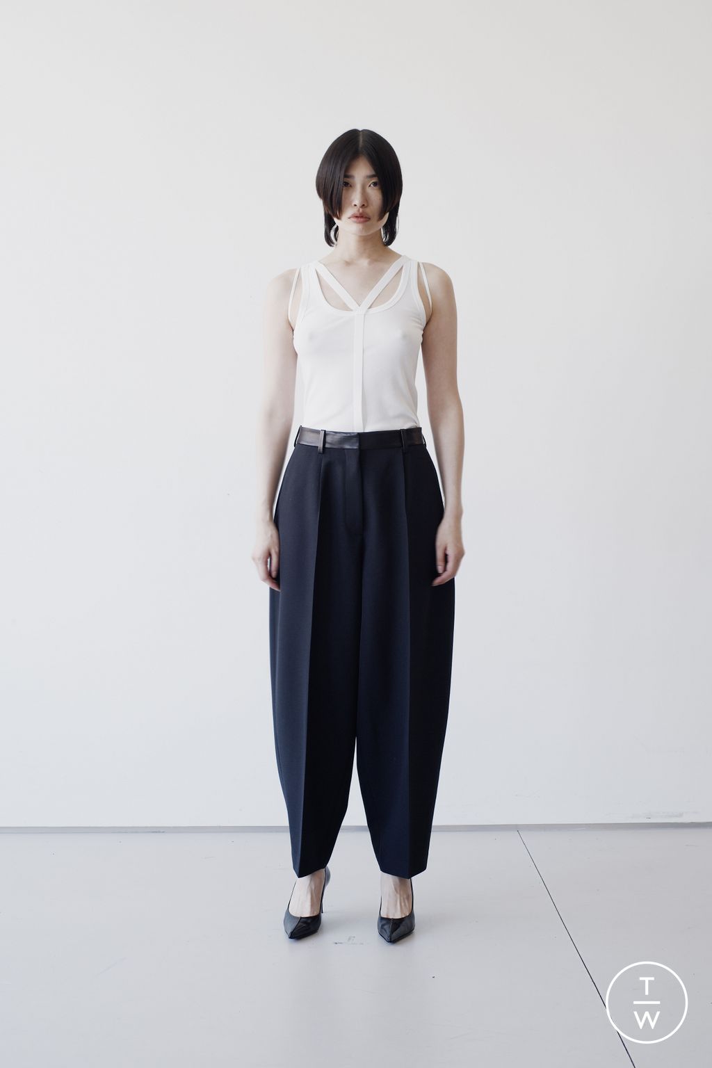 Fashion Week New York Resort 2025 look 21 from the Helmut Lang collection 女装