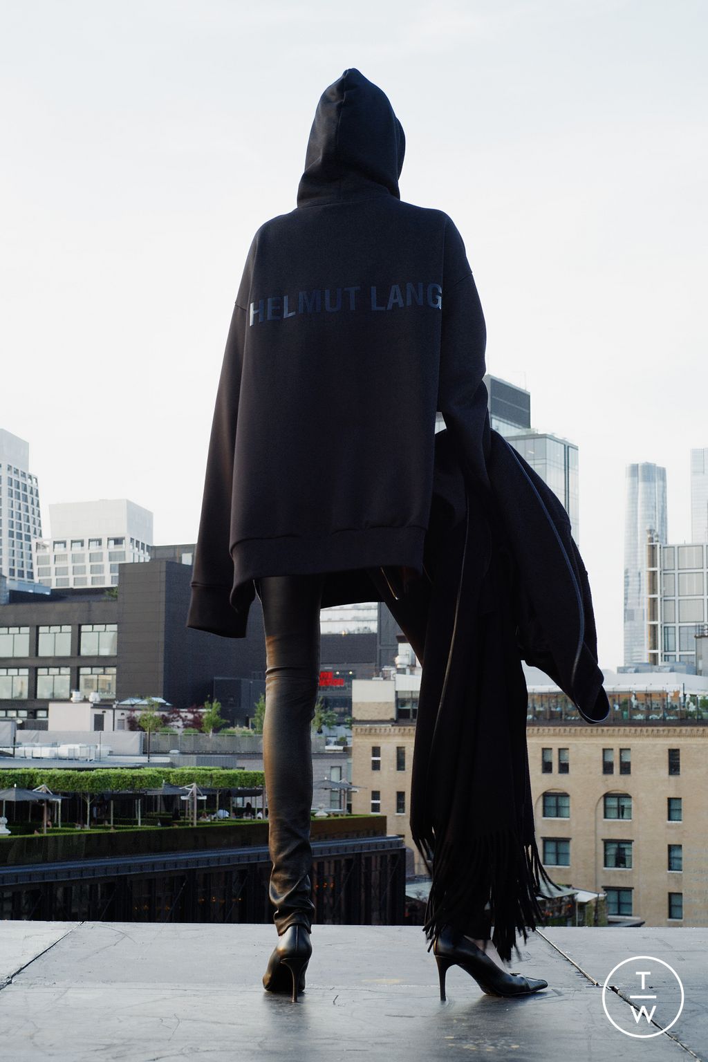 Fashion Week New York Resort 2025 look 26 de la collection Helmut Lang womenswear