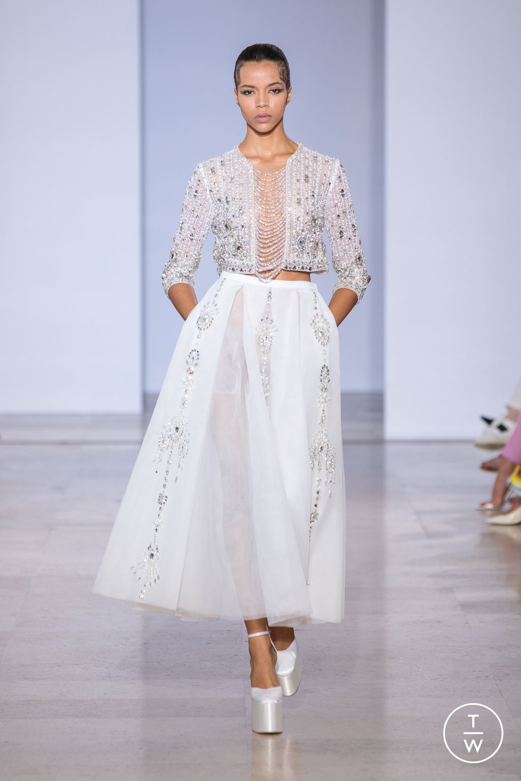Fashion Week Paris Fall/Winter 2022 look 11 from the Georges Hobeika collection couture