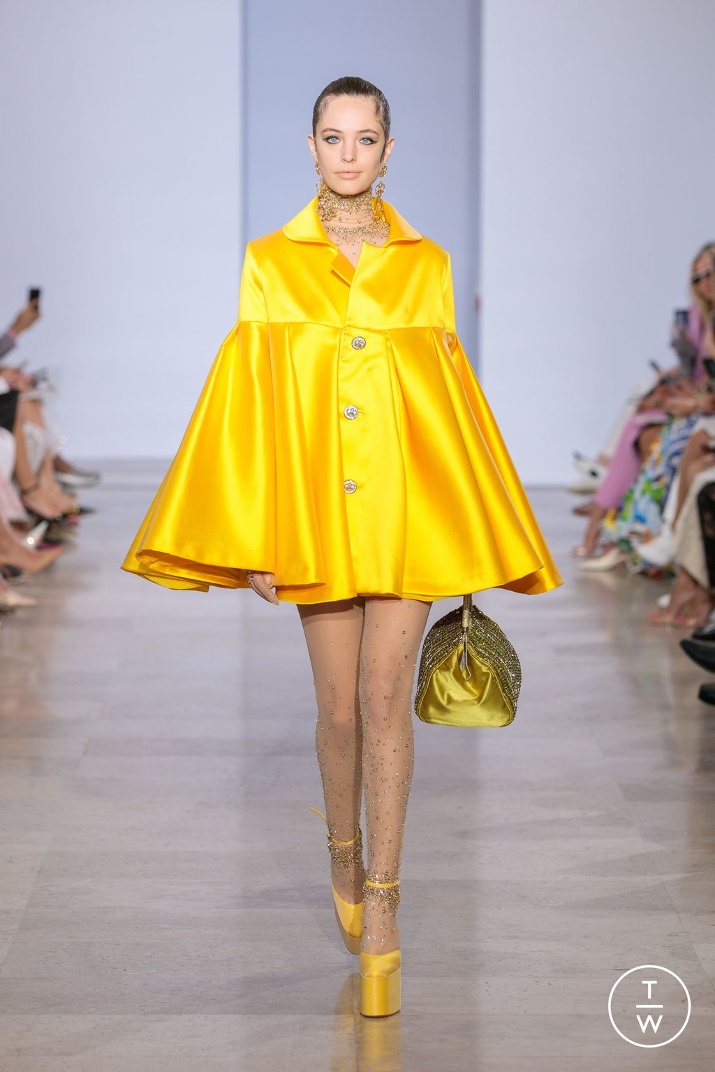 Fashion Week Paris Fall/Winter 2022 look 13 from the Georges Hobeika collection couture