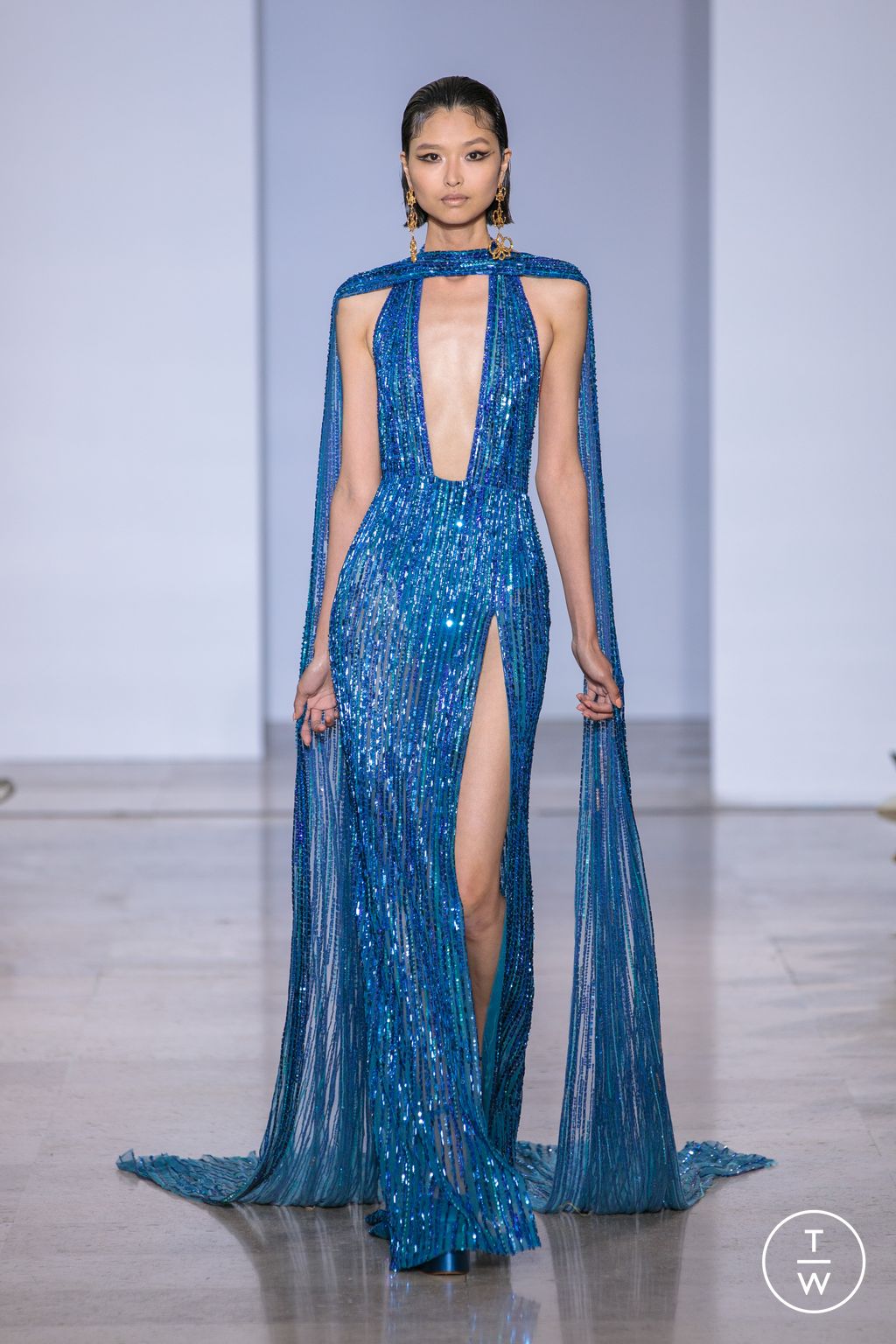 Fashion Week Paris Fall/Winter 2022 look 31 from the Georges Hobeika collection couture