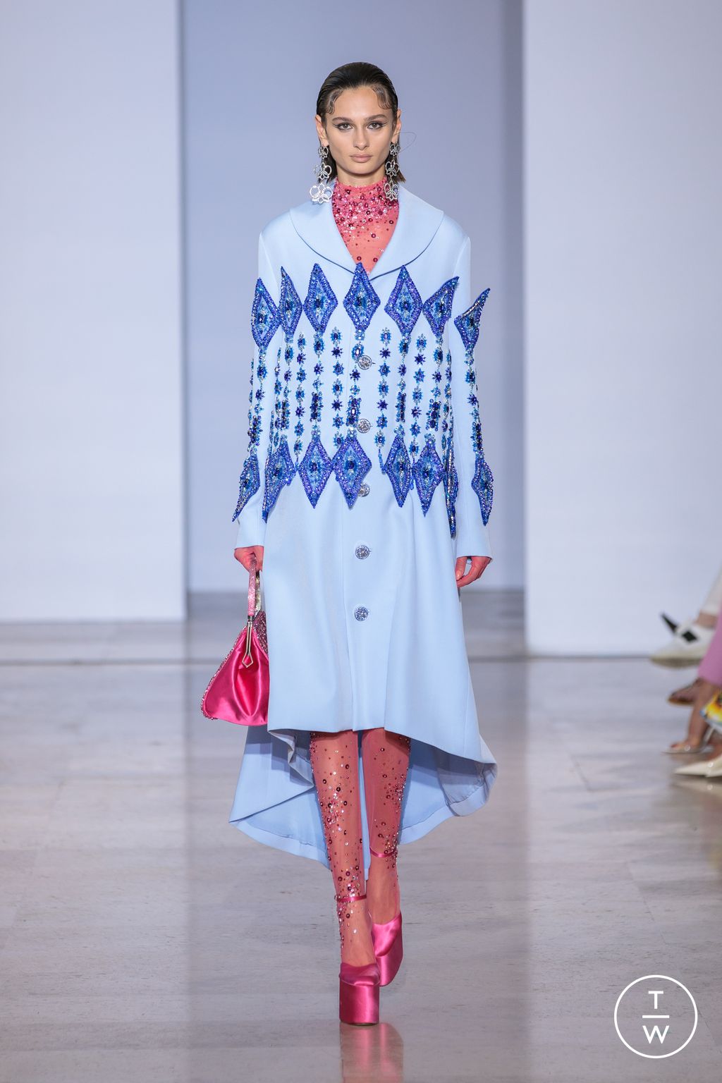 Fashion Week Paris Fall/Winter 2022 look 33 de la collection Georges Hobeika couture