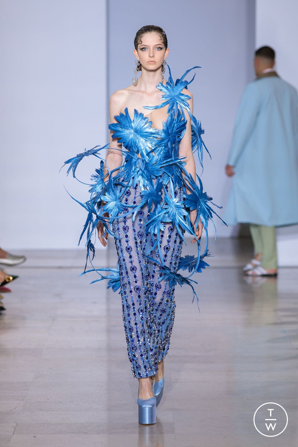 Fashion Week Paris Fall/Winter 2022 look 38 de la collection Georges Hobeika couture