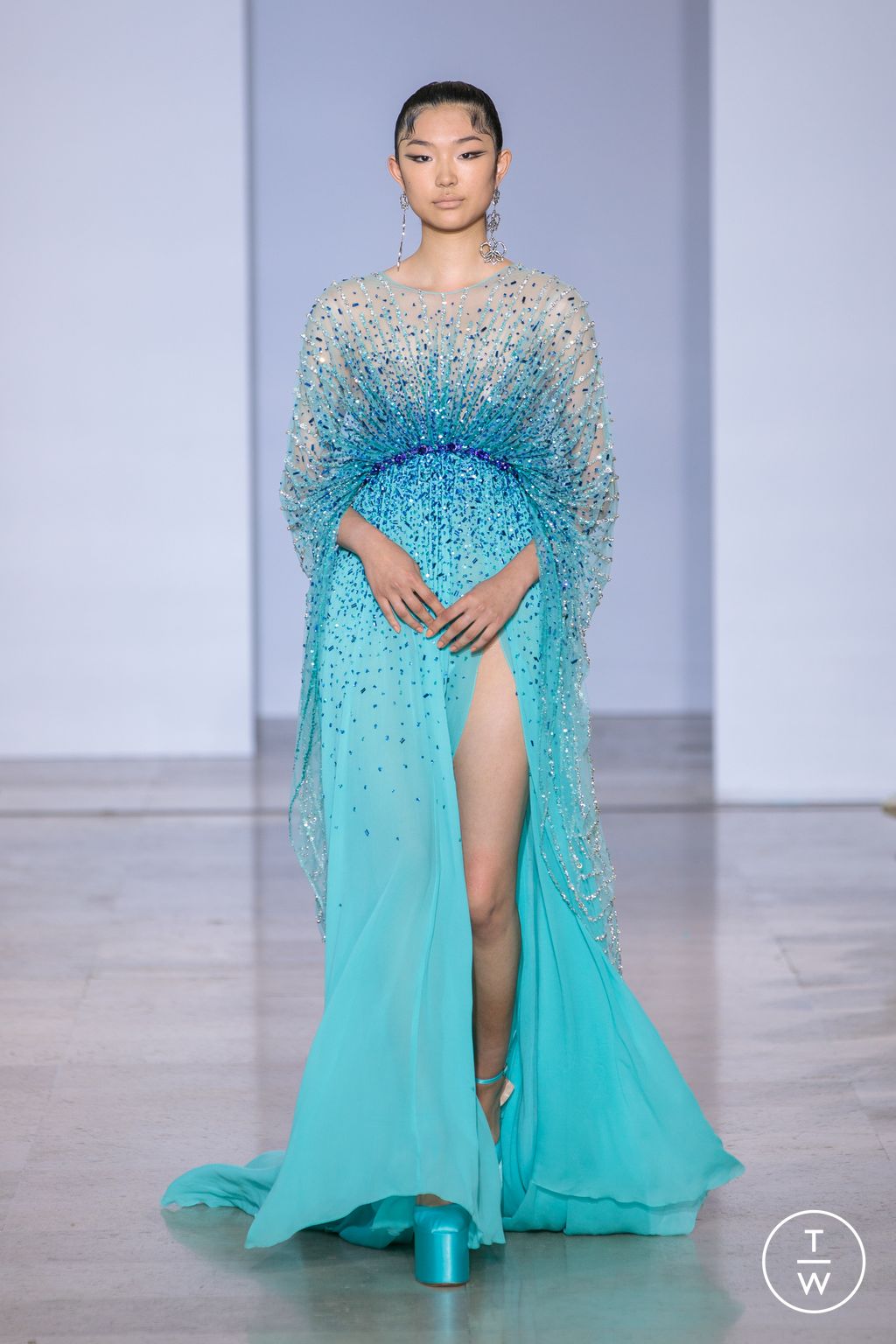 Fashion Week Paris Fall/Winter 2022 look 39 from the Georges Hobeika collection couture