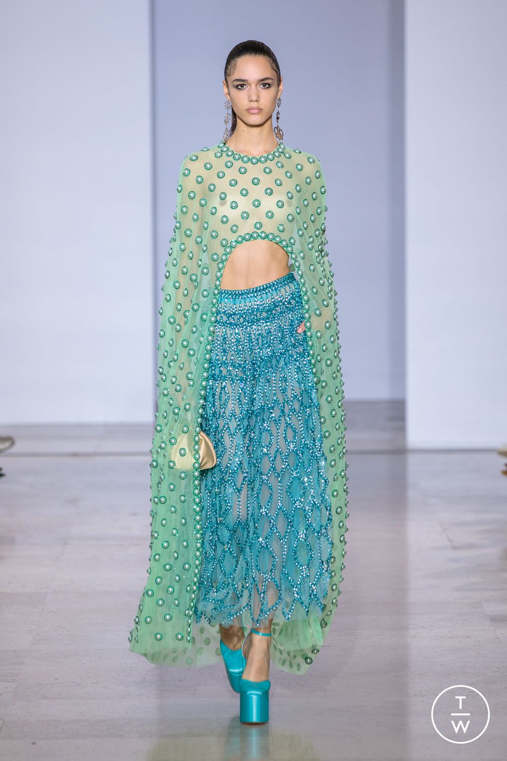 Fashion Week Paris Fall/Winter 2022 look 41 de la collection Georges Hobeika couture
