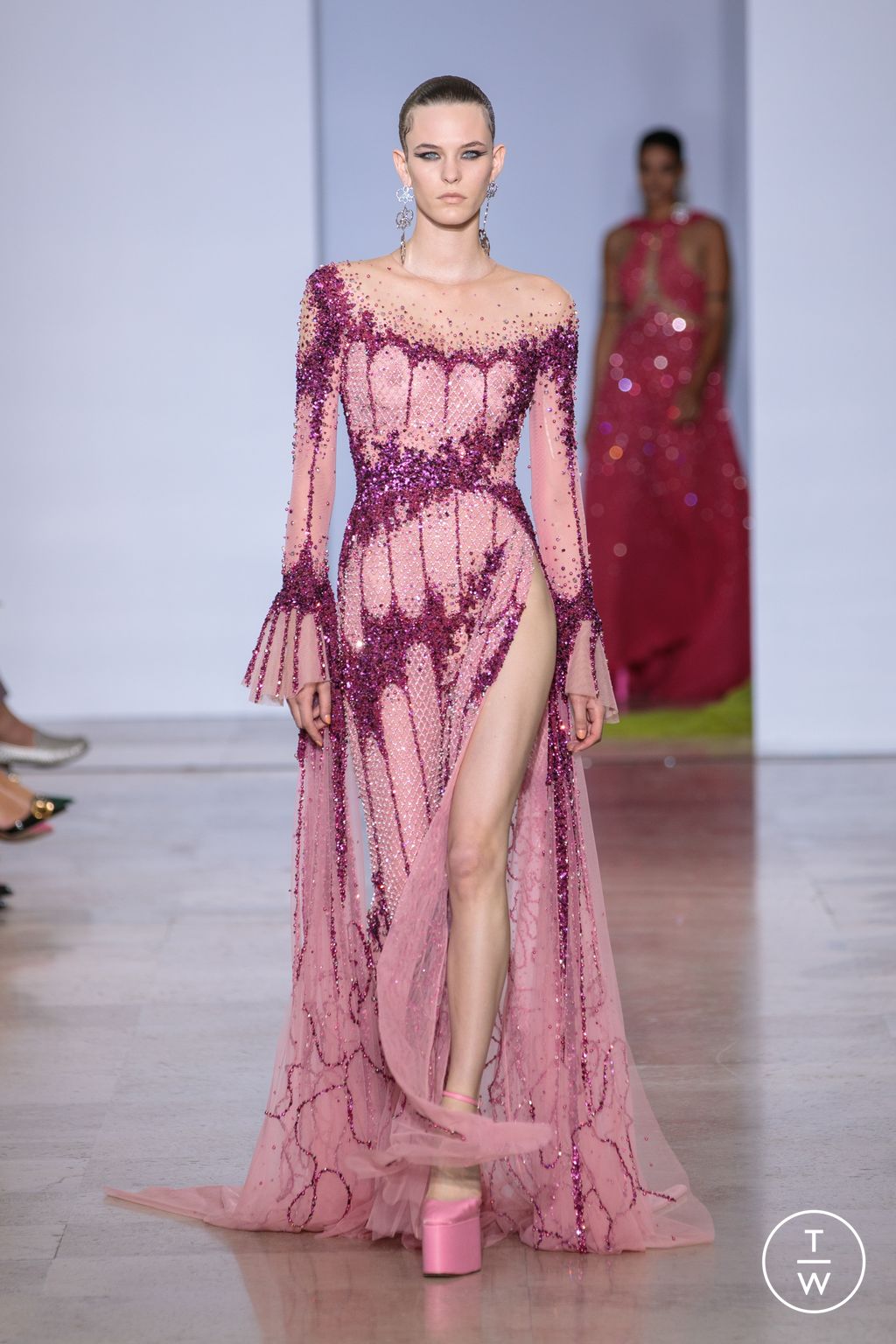 Fashion Week Paris Fall/Winter 2022 look 50 from the Georges Hobeika collection 高级定制