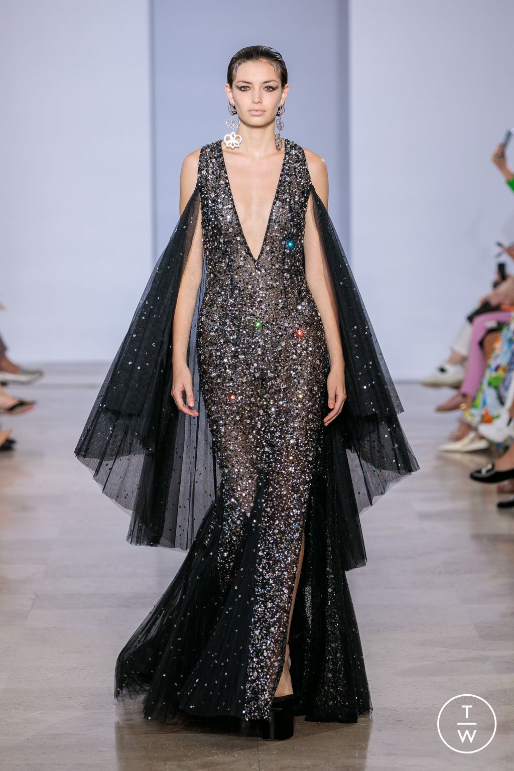 Fashion Week Paris Fall/Winter 2022 look 57 de la collection Georges Hobeika couture