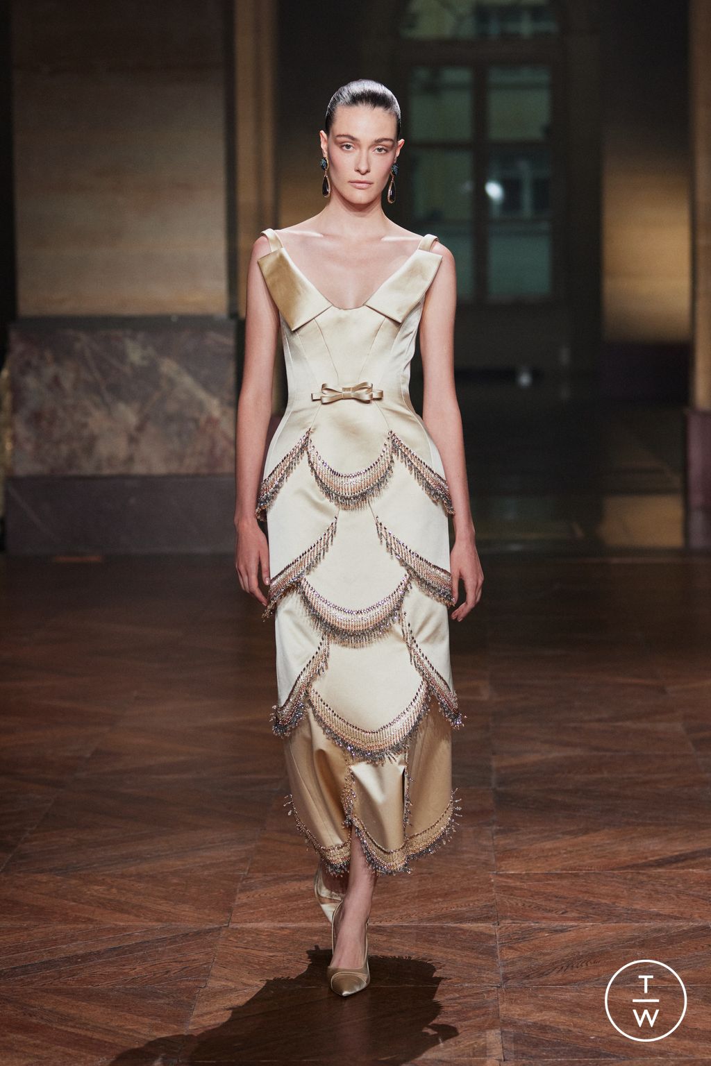 Fashion Week Paris Fall/Winter 2025 look 17 from the Georges Hobeika collection couture