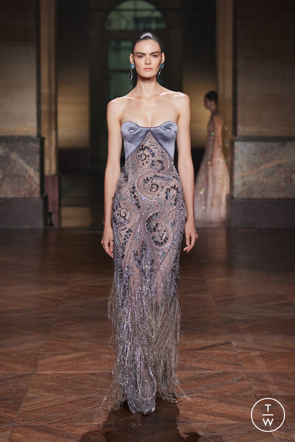 Fashion Week Paris Fall/Winter 2025 look 47 from the Georges Hobeika collection 高级定制